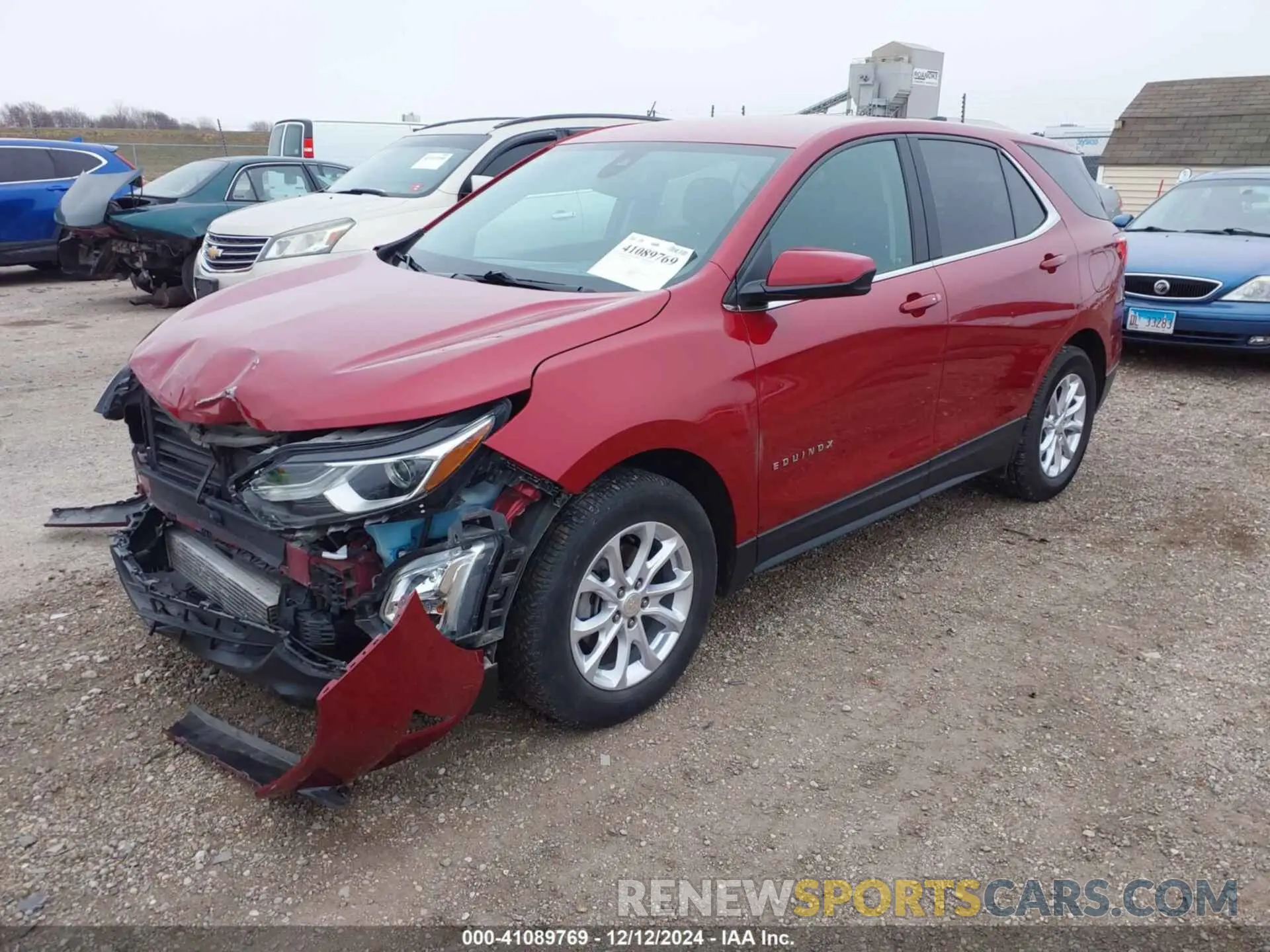 2 Photograph of a damaged car 3GNAXKEV9LS554156 CHEVROLET EQUINOX 2020