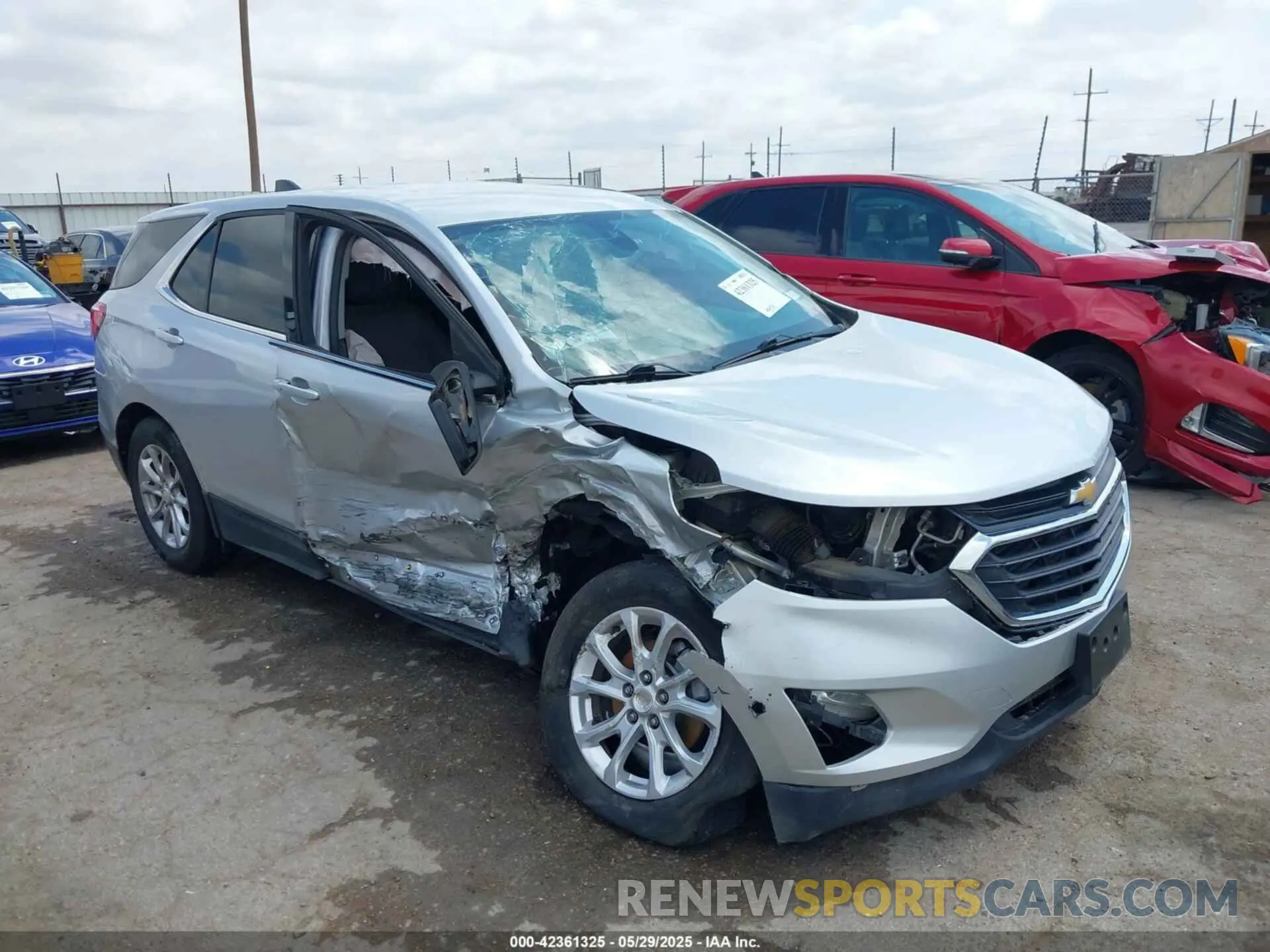 1 Photograph of a damaged car 3GNAXKEV9LS585469 CHEVROLET EQUINOX 2020