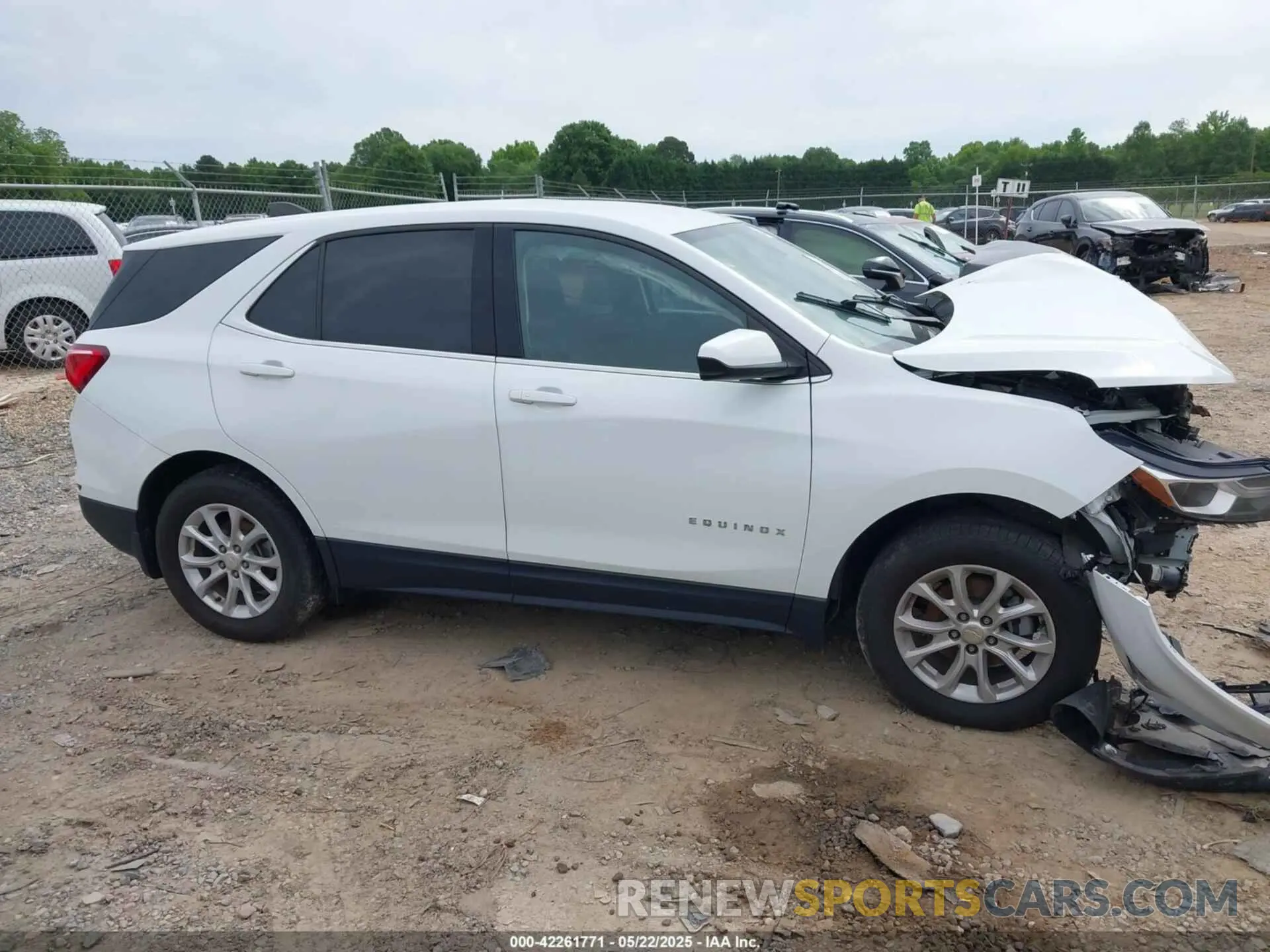 12 Photograph of a damaged car 3GNAXKEV9LS662597 CHEVROLET EQUINOX 2020
