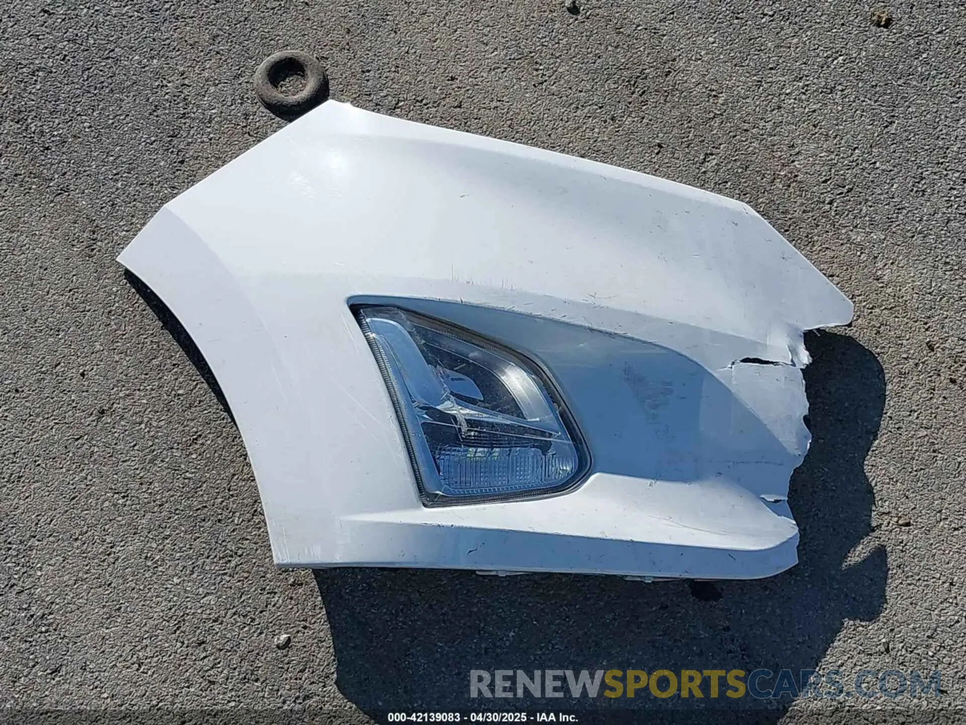12 Photograph of a damaged car 3GNAXKEV9LS701575 CHEVROLET EQUINOX 2020