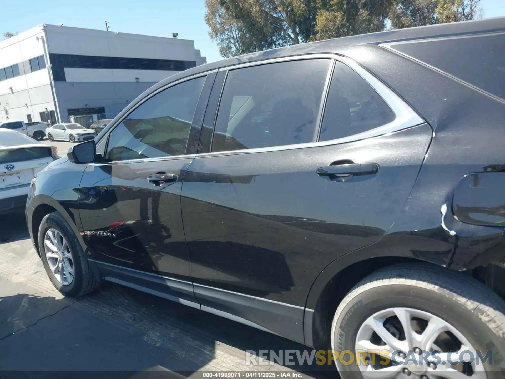 14 Photograph of a damaged car 3GNAXKEVXLL255480 CHEVROLET EQUINOX 2020