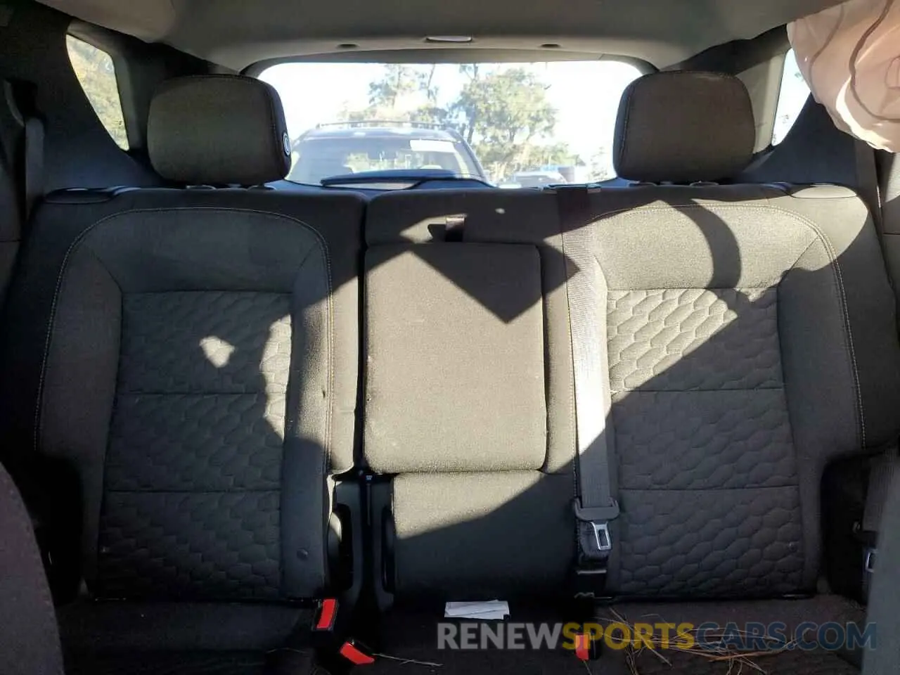 10 Photograph of a damaged car 3GNAXKEVXLS533526 CHEVROLET EQUINOX 2020