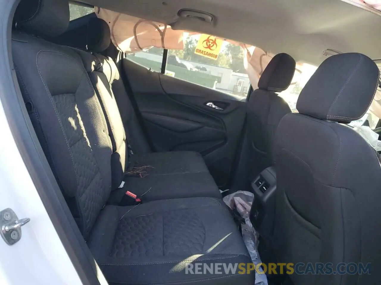 11 Photograph of a damaged car 3GNAXKEVXLS533526 CHEVROLET EQUINOX 2020