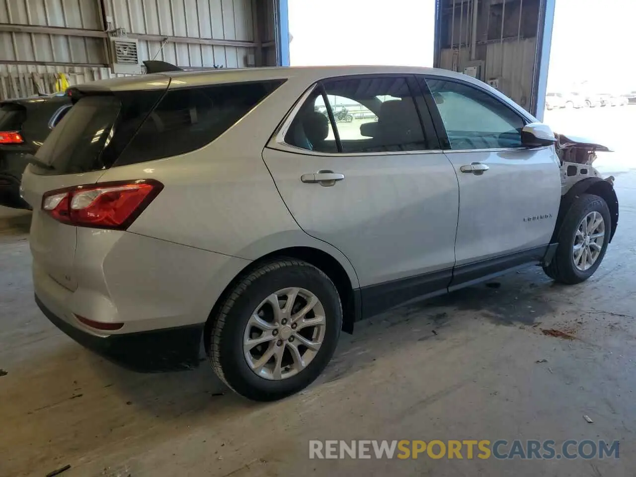 3 Photograph of a damaged car 3GNAXKEVXLS535020 CHEVROLET EQUINOX 2020