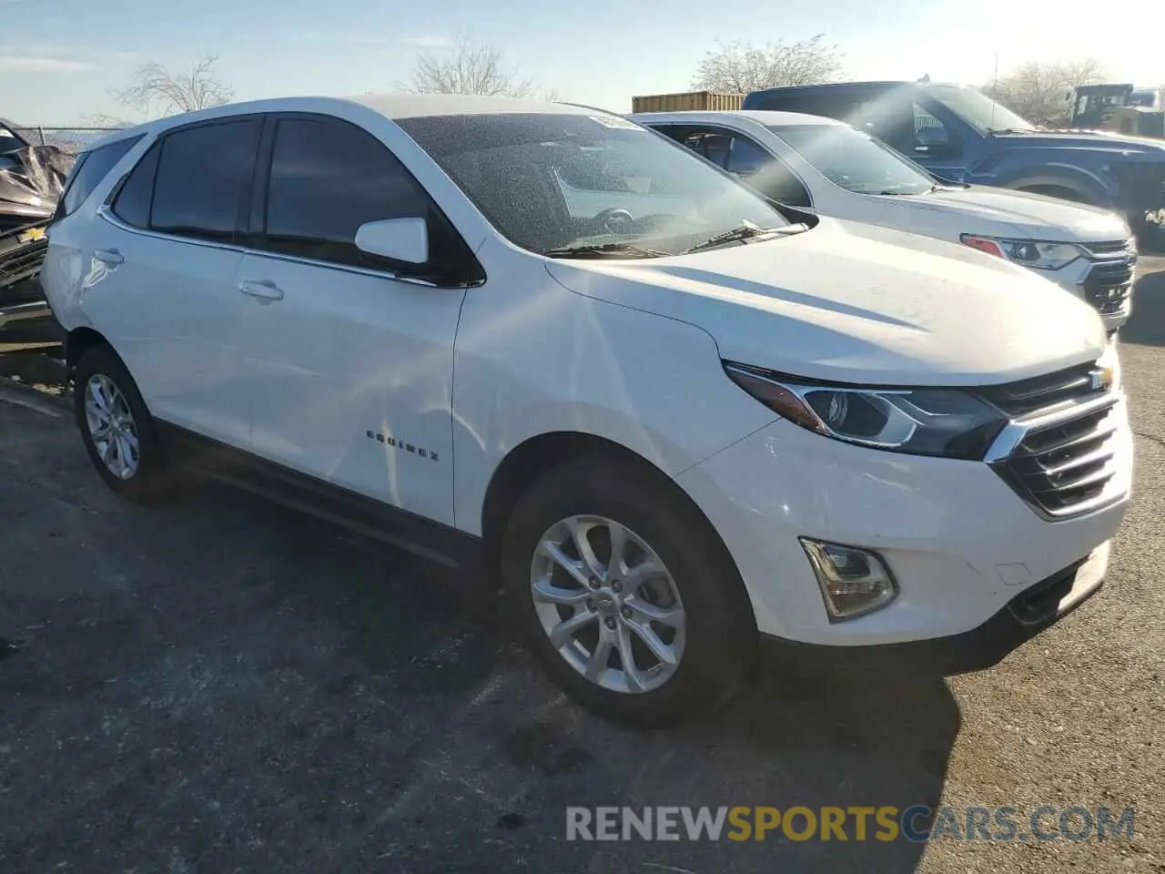 4 Photograph of a damaged car 3GNAXKEVXLS585450 CHEVROLET EQUINOX 2020