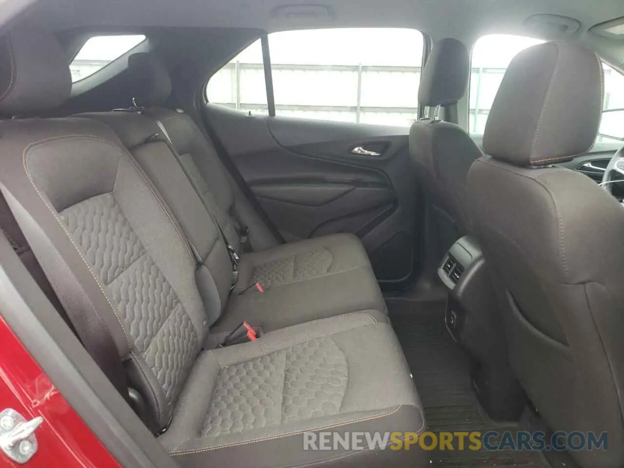 11 Photograph of a damaged car 3GNAXKEVXLS671678 CHEVROLET EQUINOX 2020