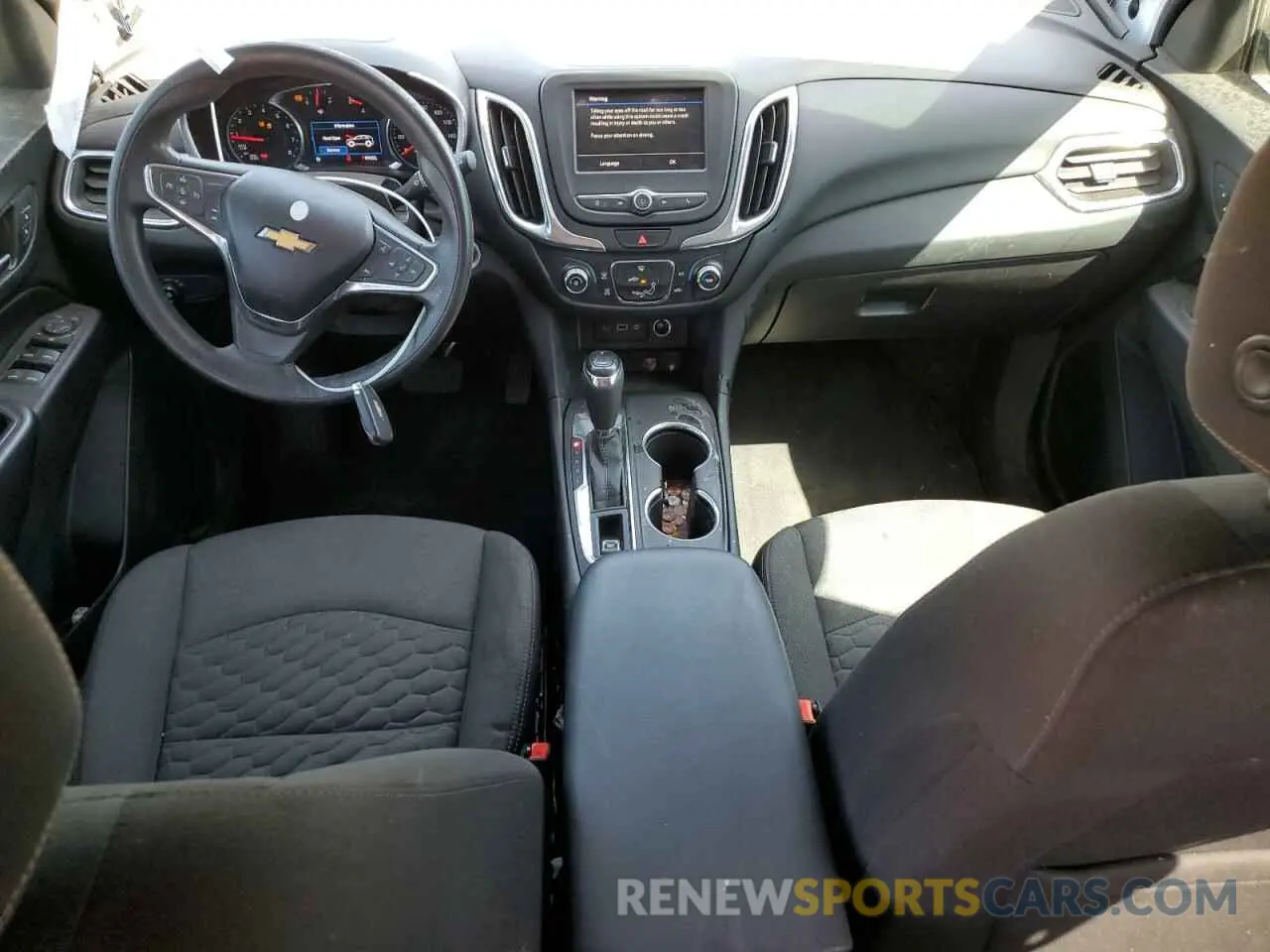 8 Photograph of a damaged car 3GNAXKEVXLS736268 CHEVROLET EQUINOX 2020