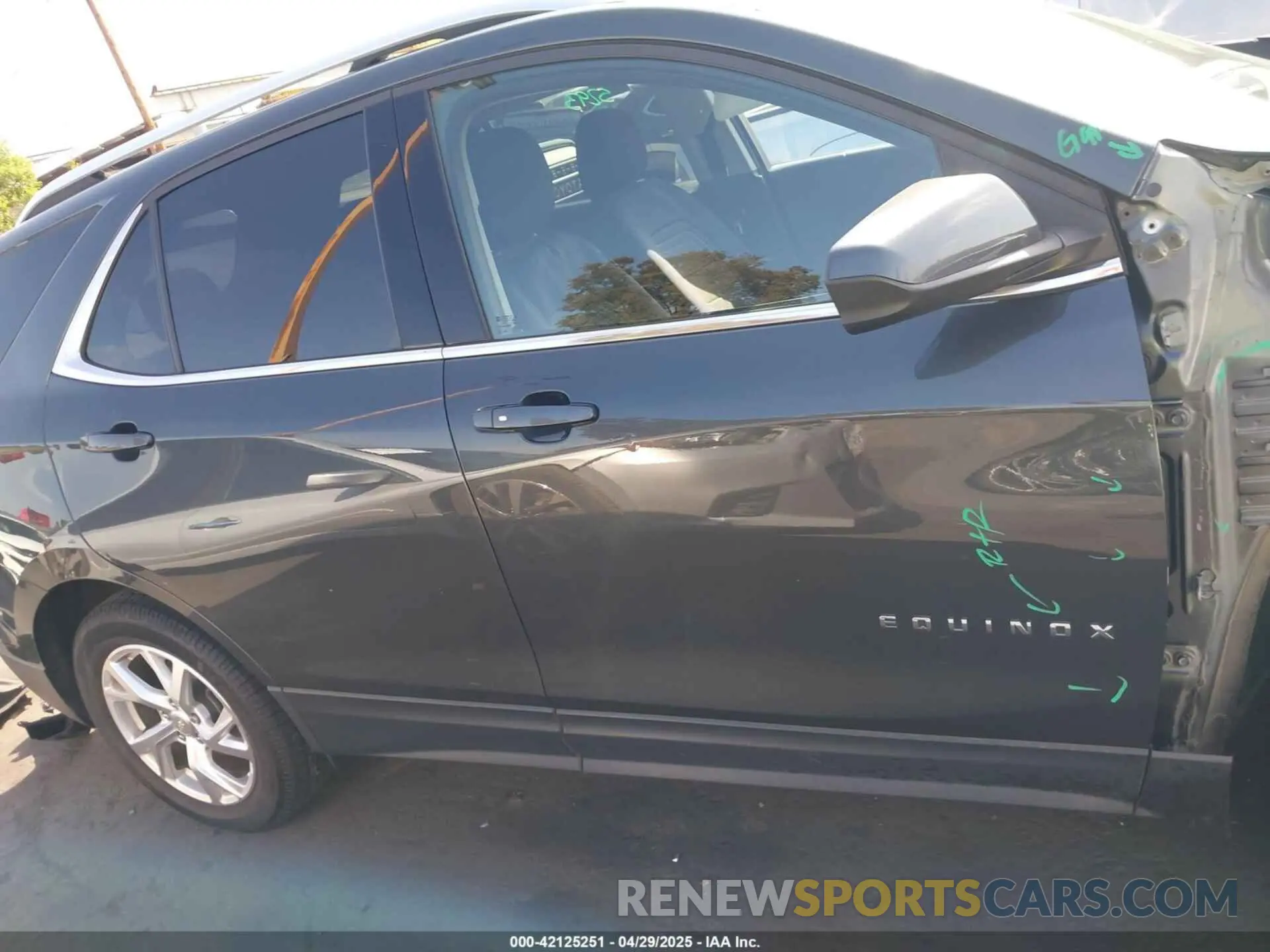 14 Photograph of a damaged car 3GNAXLEX0LS591183 CHEVROLET EQUINOX 2020