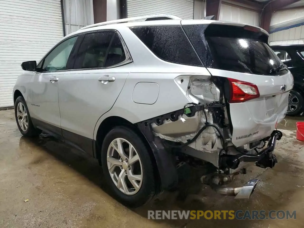 2 Photograph of a damaged car 3GNAXLEX0LS608015 CHEVROLET EQUINOX 2020