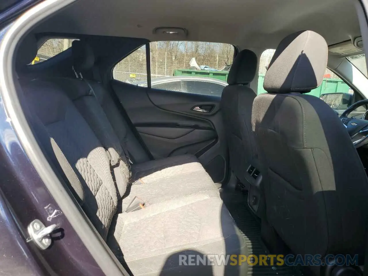 11 Photograph of a damaged car 3GNAXLEX1LS563070 CHEVROLET EQUINOX 2020