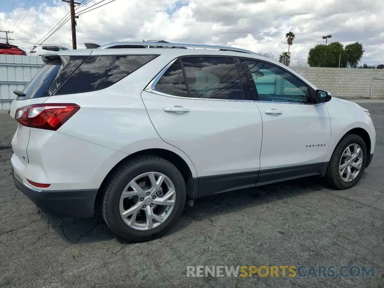 3 Photograph of a damaged car 3GNAXLEX2LS567158 CHEVROLET EQUINOX 2020