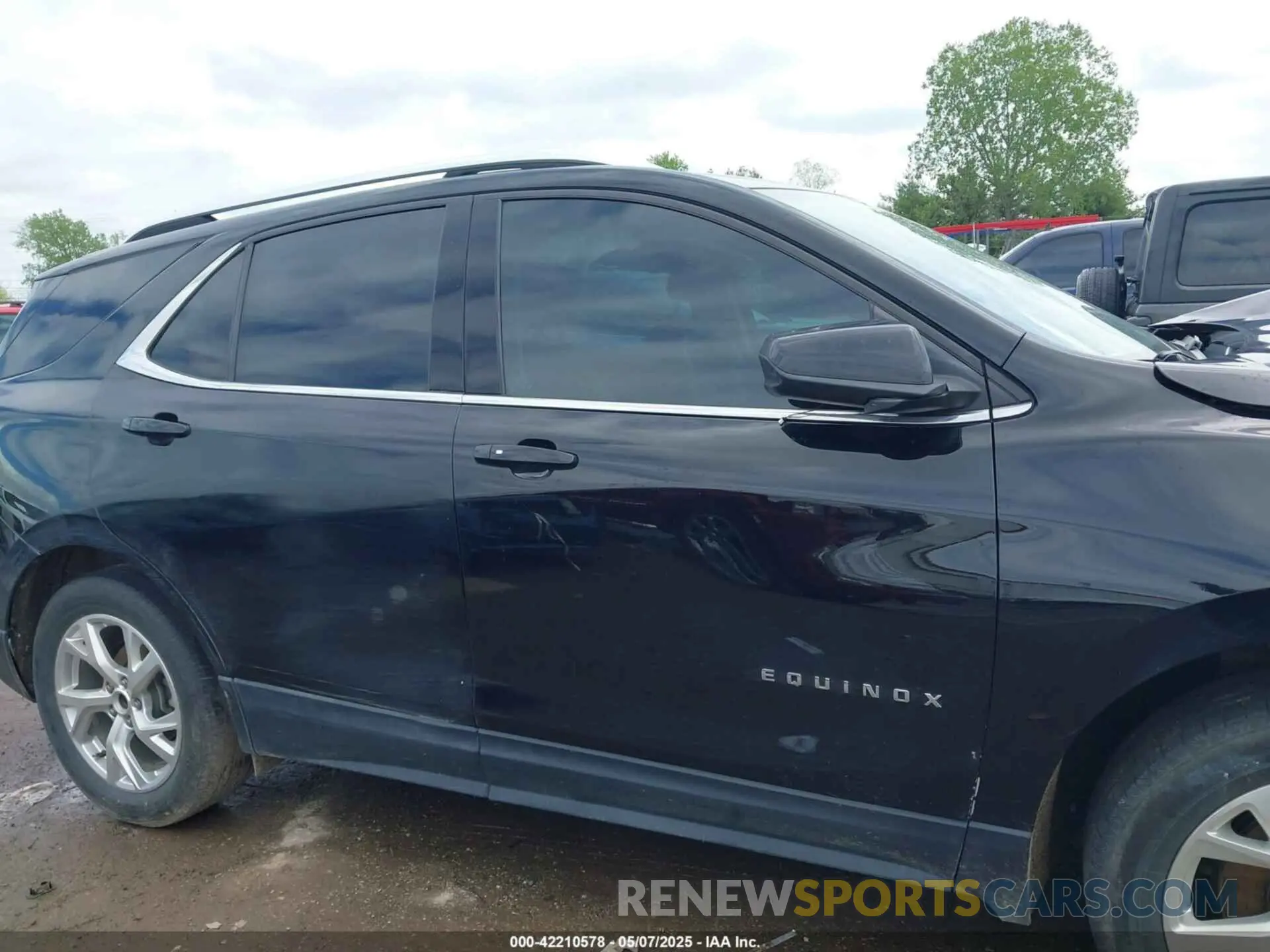 14 Photograph of a damaged car 3GNAXLEX3LL152327 CHEVROLET EQUINOX 2020
