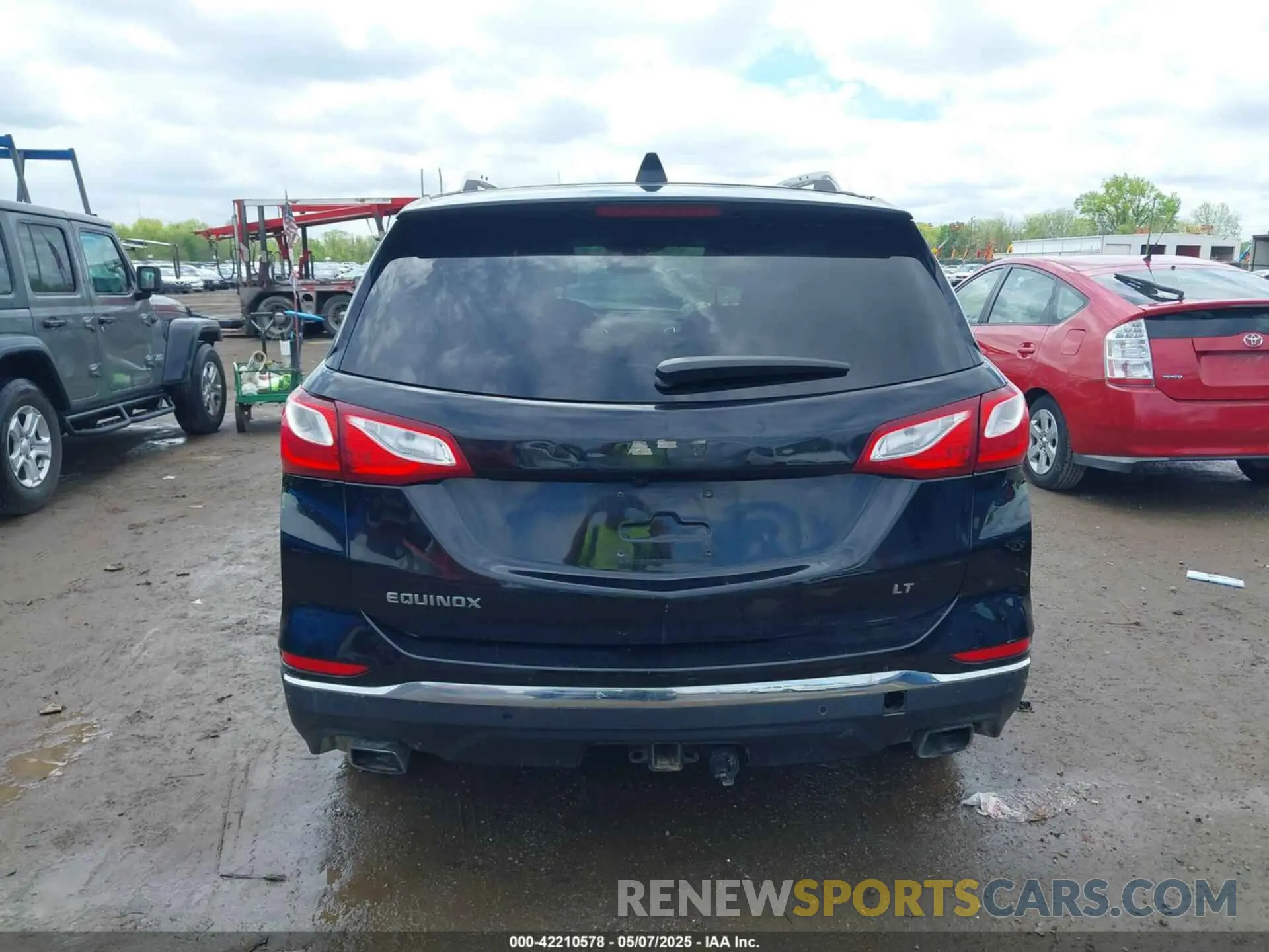 17 Photograph of a damaged car 3GNAXLEX3LL152327 CHEVROLET EQUINOX 2020