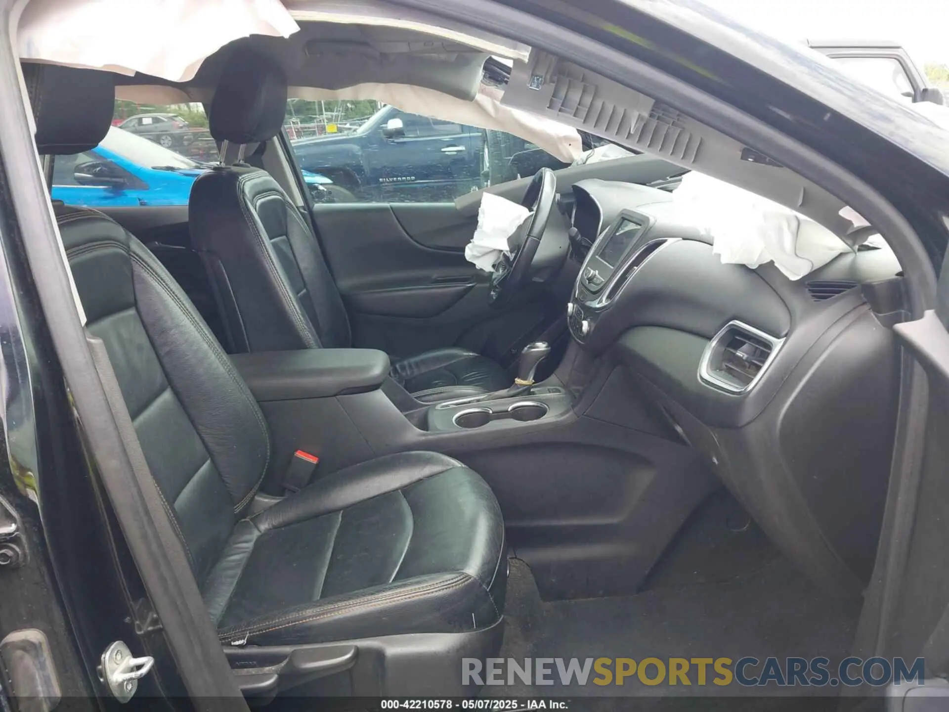 5 Photograph of a damaged car 3GNAXLEX3LL152327 CHEVROLET EQUINOX 2020