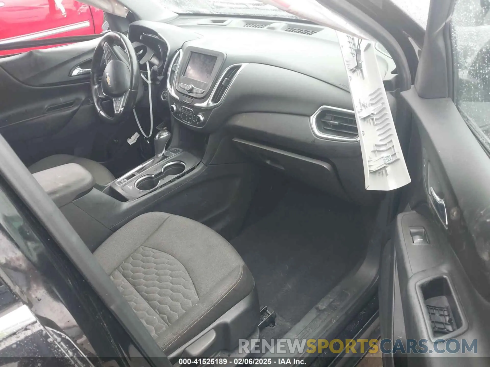5 Photograph of a damaged car 3GNAXLEX3LL254288 CHEVROLET EQUINOX 2020