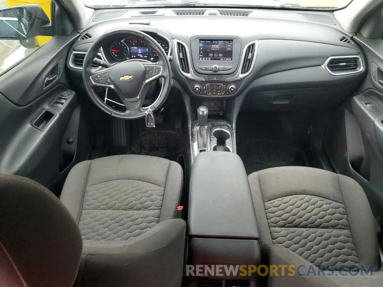 8 Photograph of a damaged car 3GNAXLEX3LS655393 CHEVROLET EQUINOX 2020