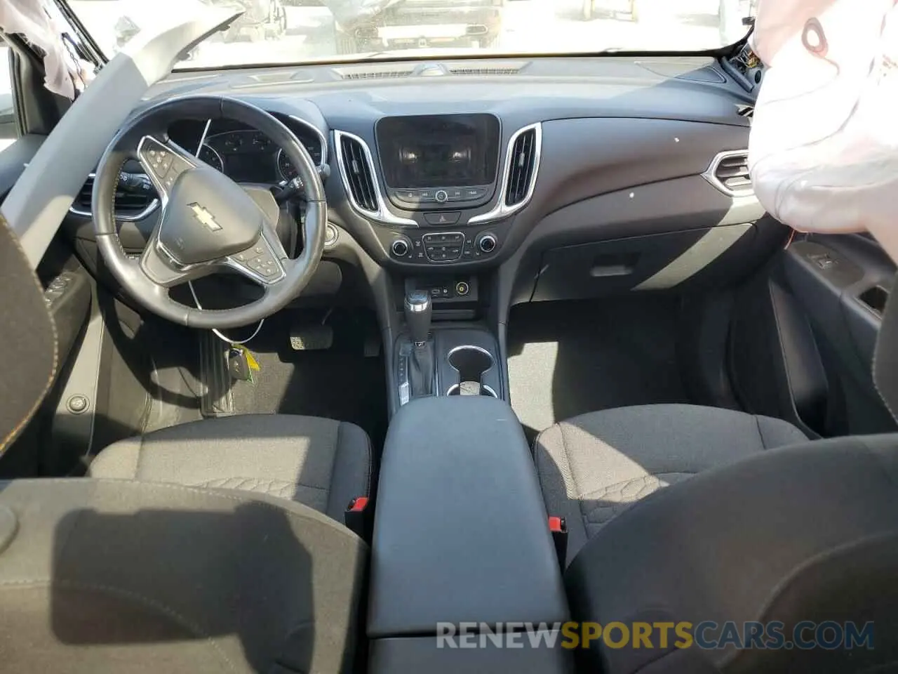 8 Photograph of a damaged car 3GNAXLEX3LS733221 CHEVROLET EQUINOX 2020
