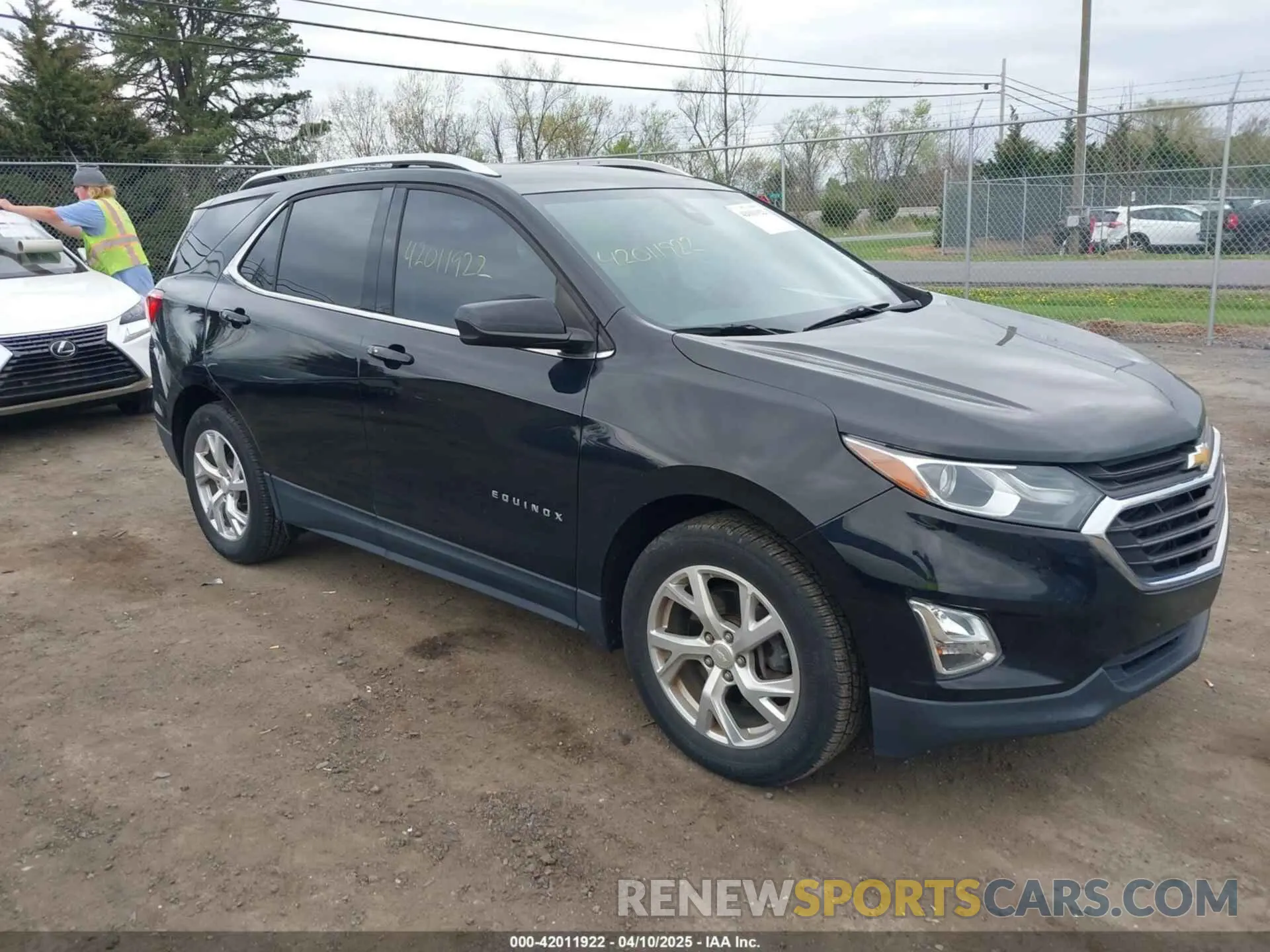 1 Photograph of a damaged car 3GNAXLEX4LL100513 CHEVROLET EQUINOX 2020