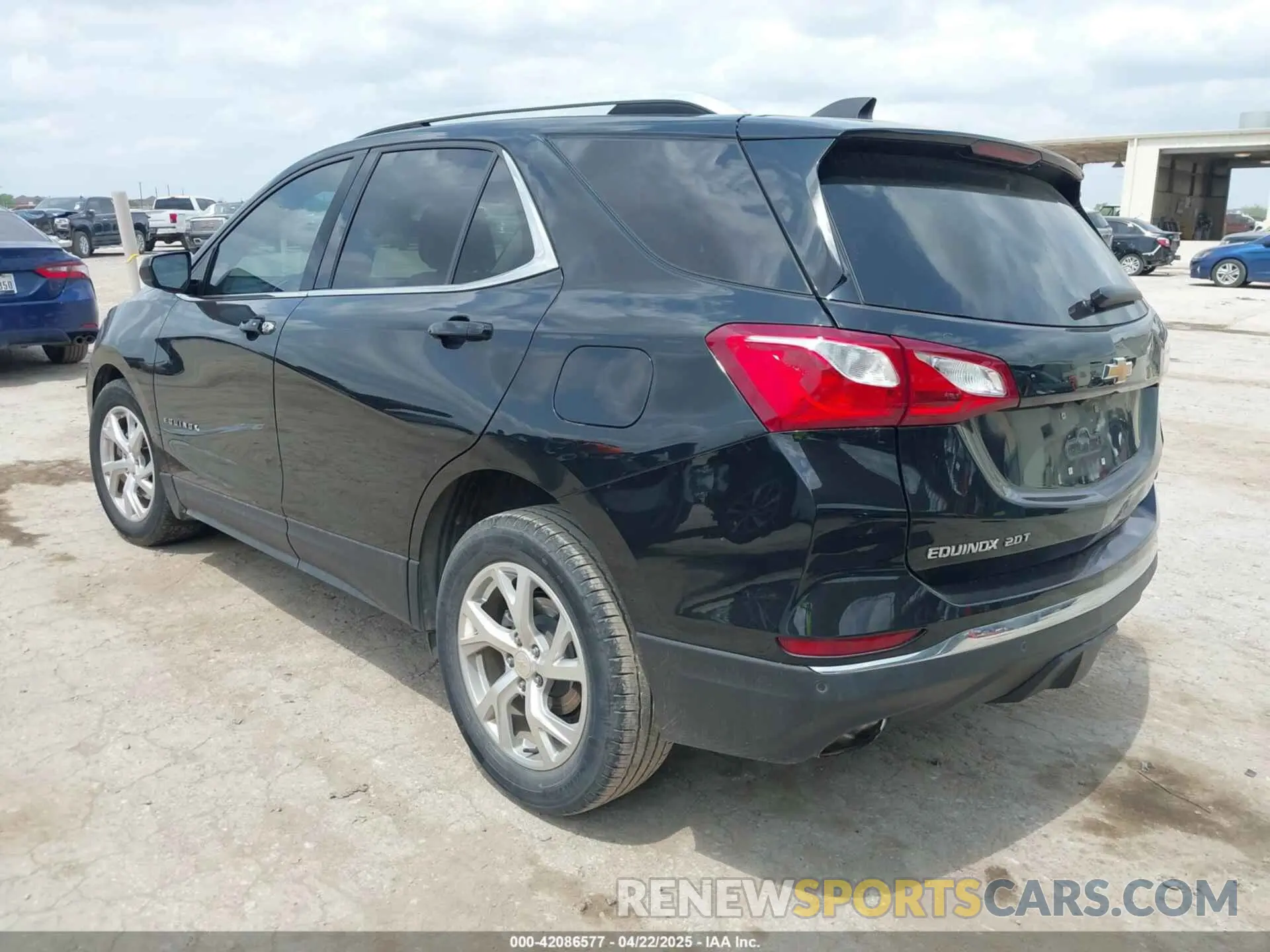 3 Photograph of a damaged car 3GNAXLEX6LL315262 CHEVROLET EQUINOX 2020