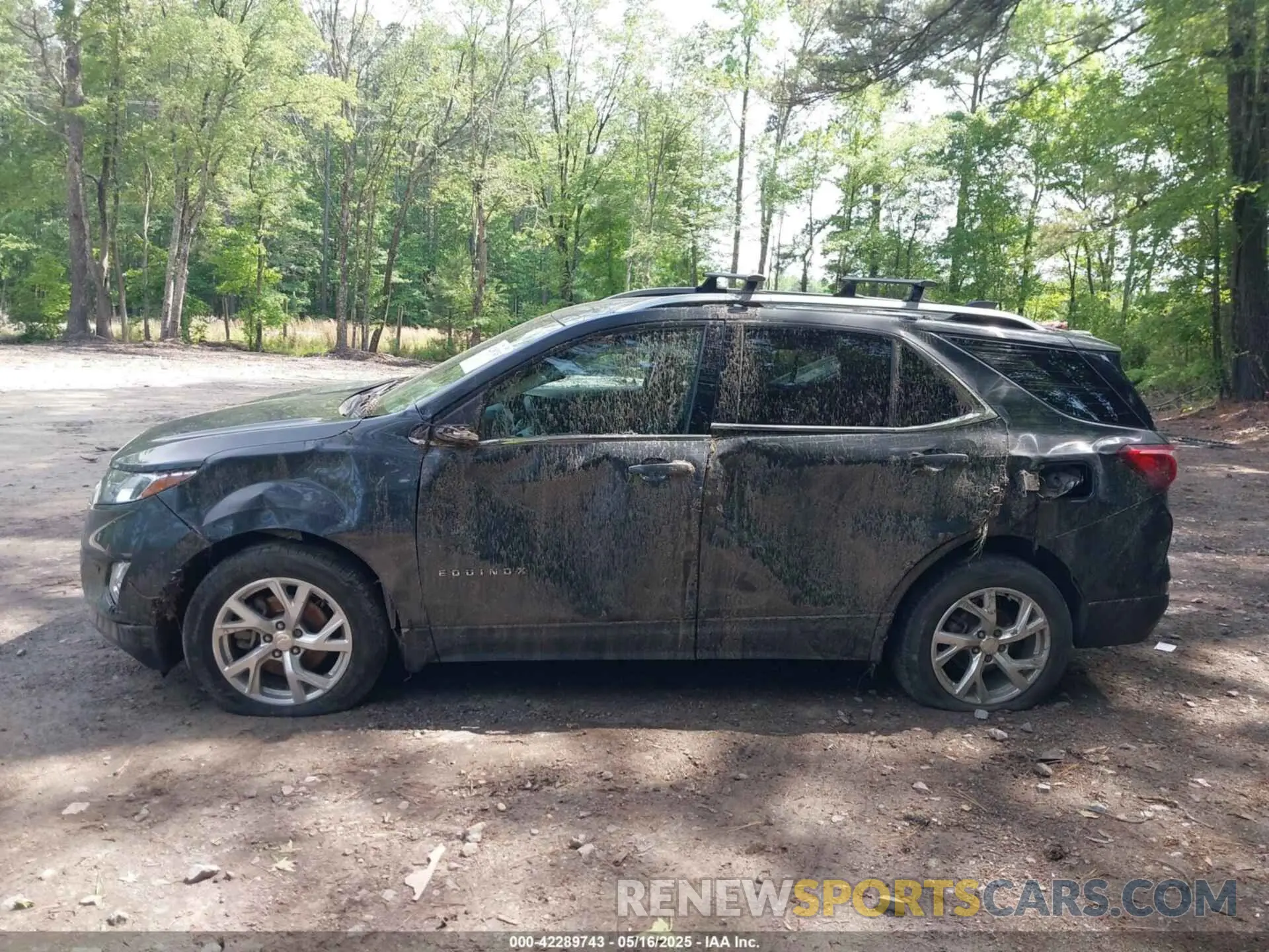 14 Photograph of a damaged car 3GNAXLEX7LS631758 CHEVROLET EQUINOX 2020