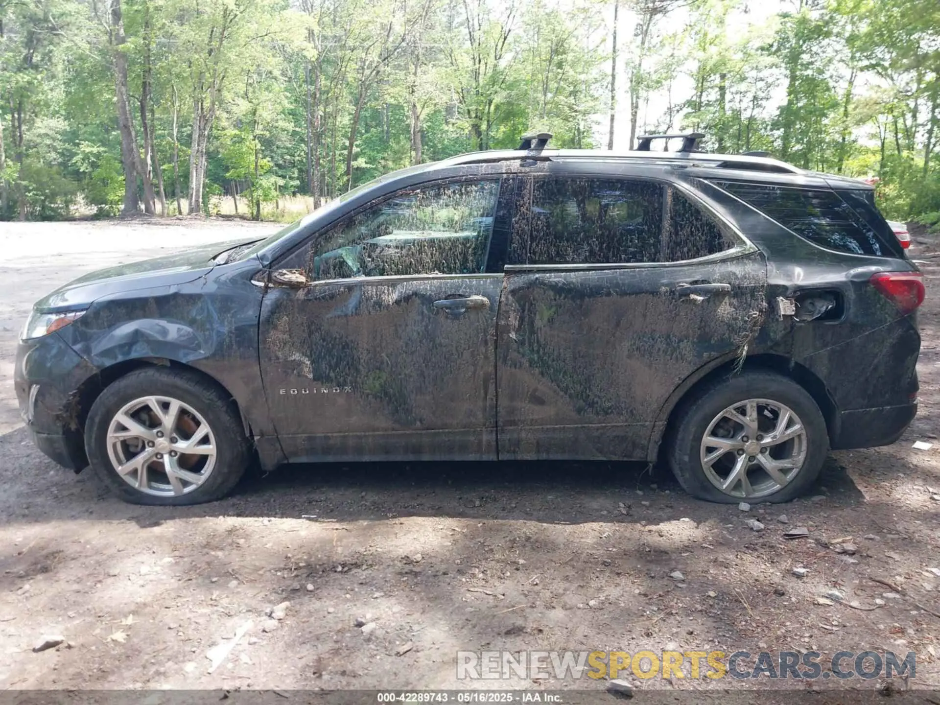 6 Photograph of a damaged car 3GNAXLEX7LS631758 CHEVROLET EQUINOX 2020