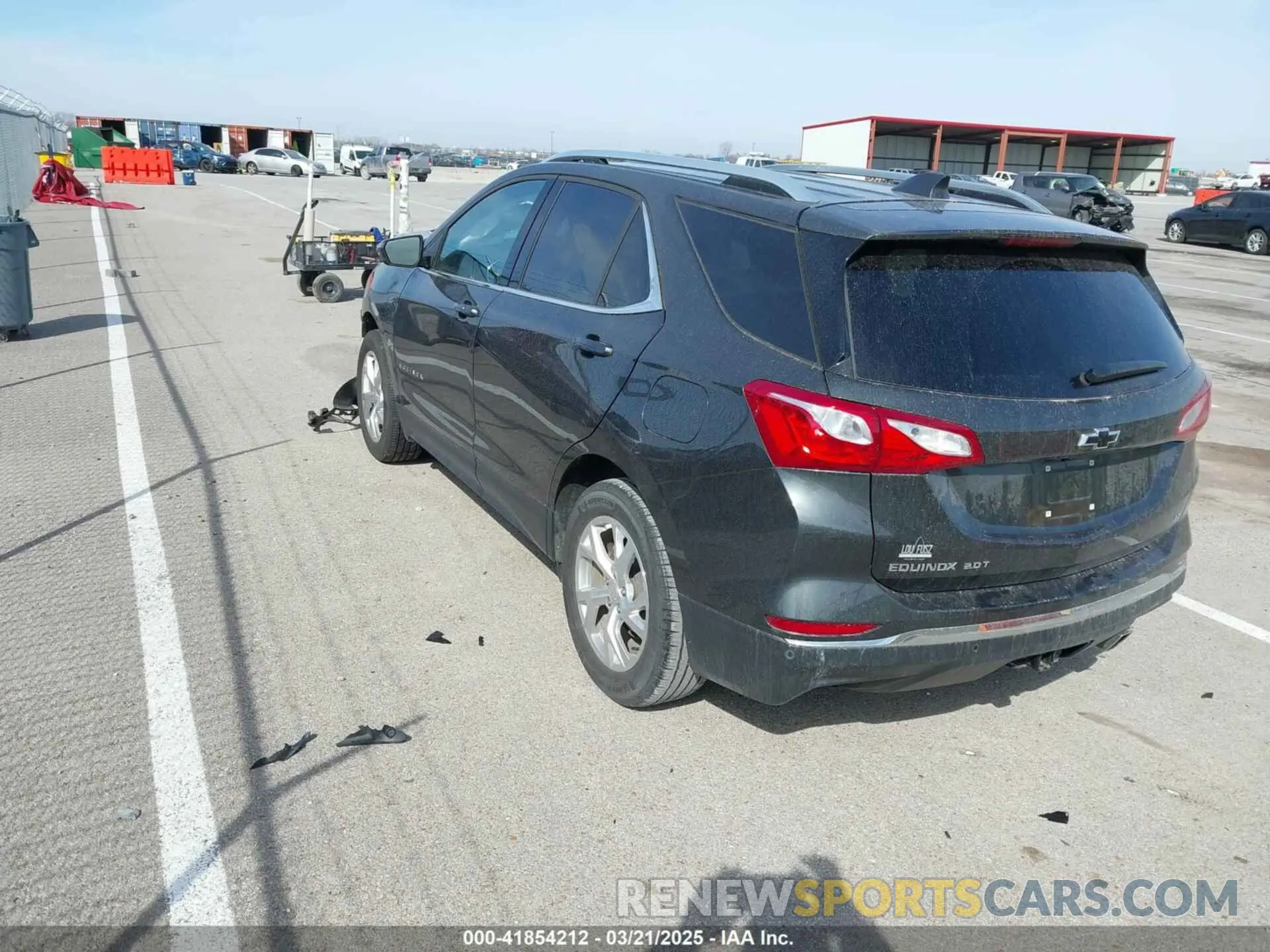 3 Photograph of a damaged car 3GNAXLEX8LS543530 CHEVROLET EQUINOX 2020