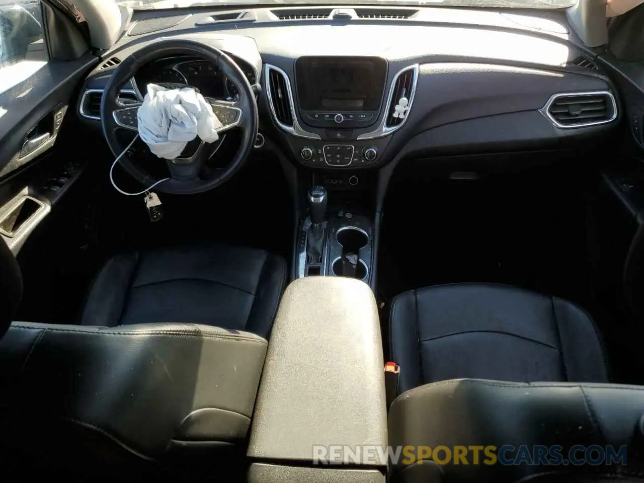 8 Photograph of a damaged car 3GNAXLEX9LL312789 CHEVROLET EQUINOX 2020