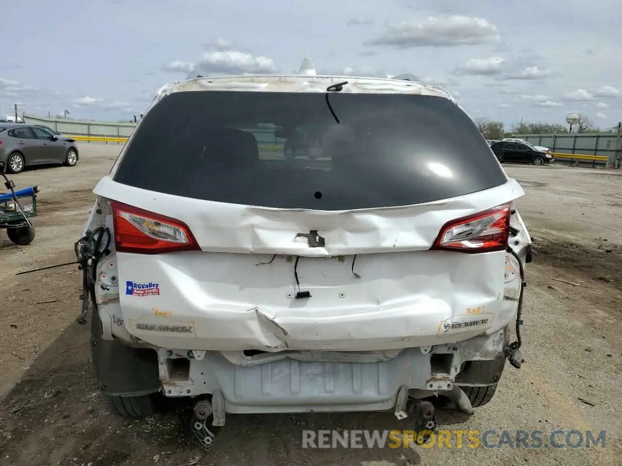 6 Photograph of a damaged car 3GNAXNEV0LS601589 CHEVROLET EQUINOX 2020