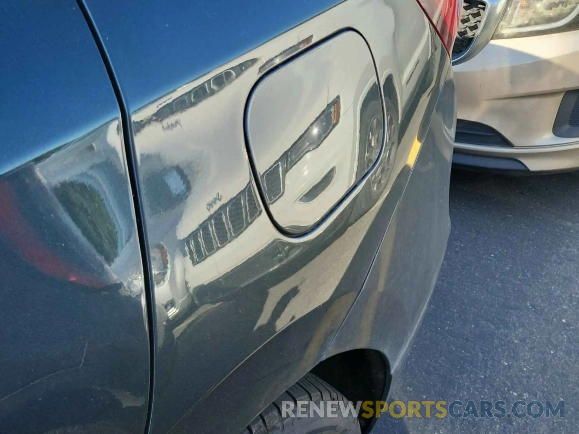 23 Photograph of a damaged car 3GNAXNEV1LS585421 CHEVROLET EQUINOX 2020