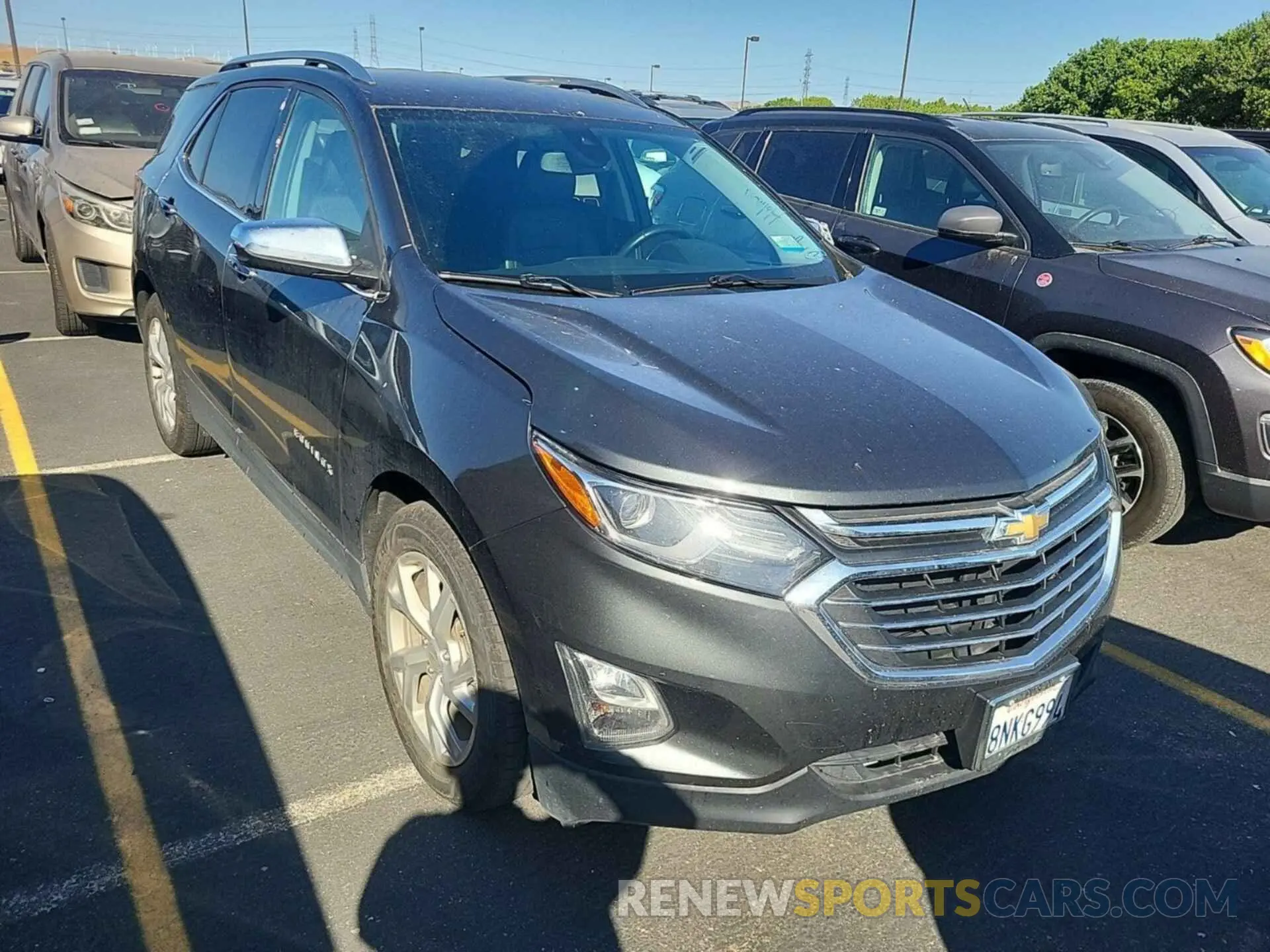 24 Photograph of a damaged car 3GNAXNEV1LS585421 CHEVROLET EQUINOX 2020