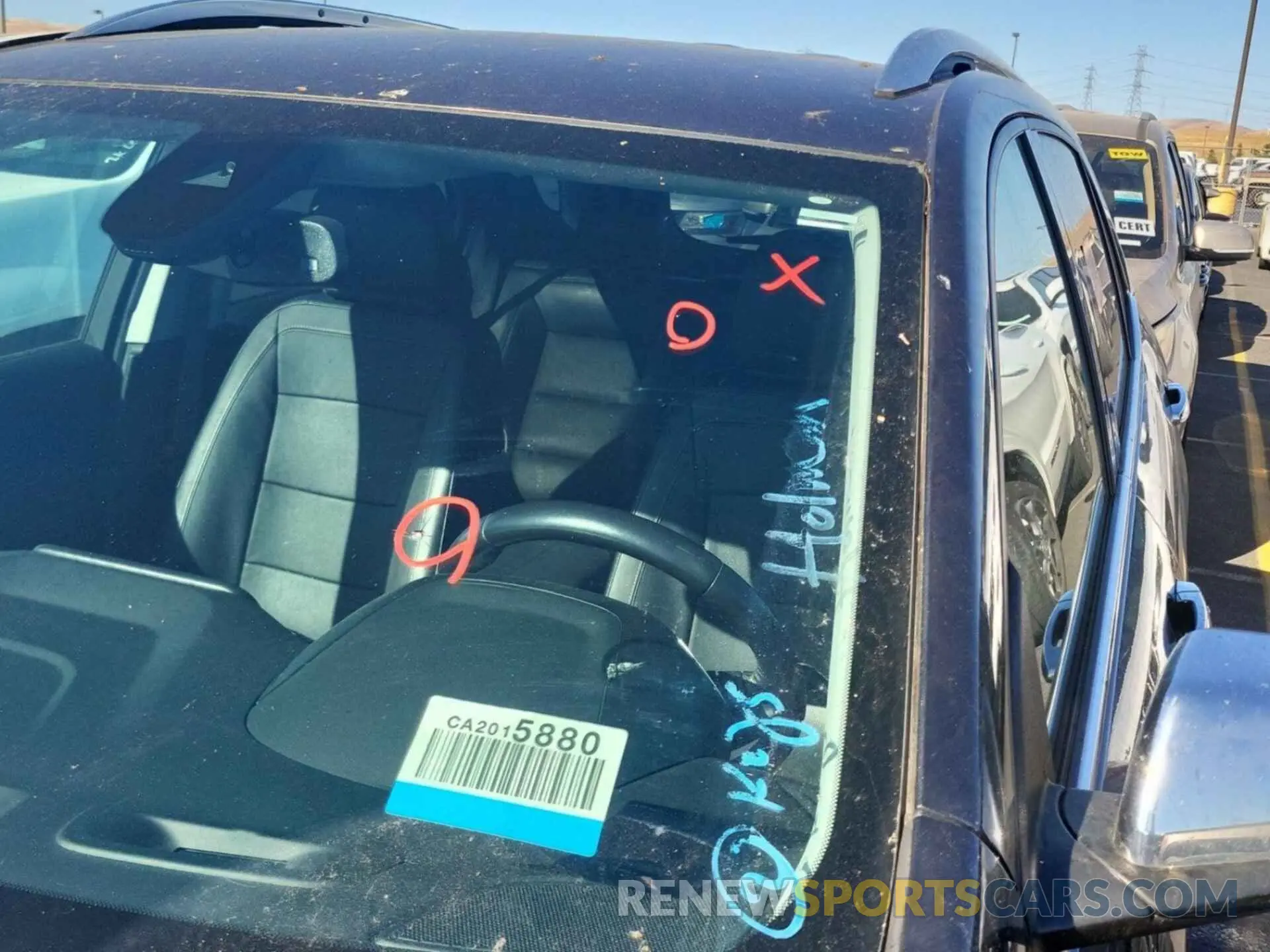 28 Photograph of a damaged car 3GNAXNEV1LS585421 CHEVROLET EQUINOX 2020