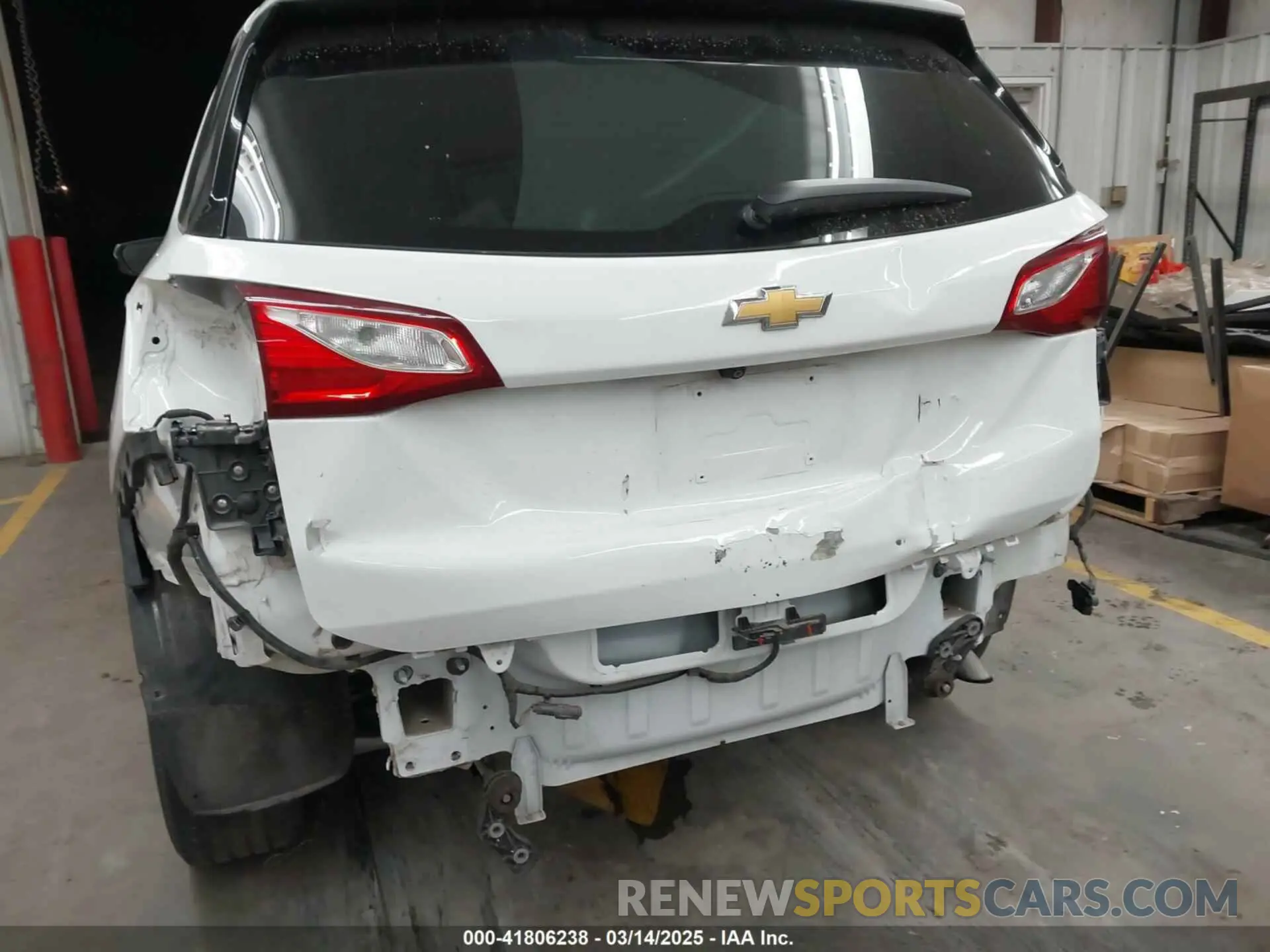 18 Photograph of a damaged car 3GNAXNEV2LS676794 CHEVROLET EQUINOX 2020
