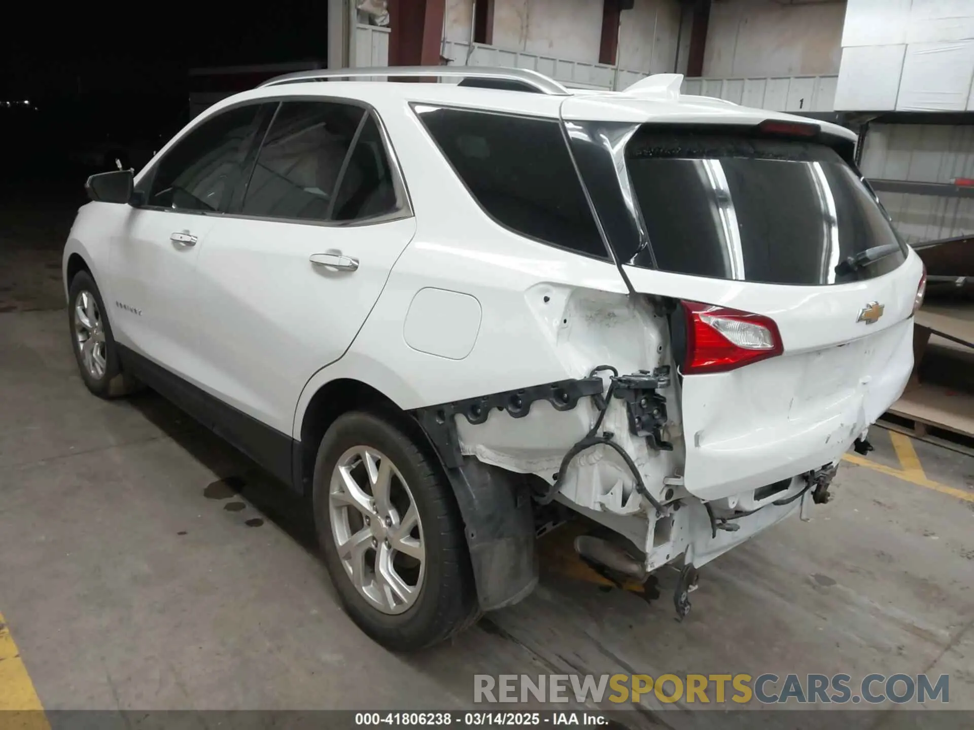 3 Photograph of a damaged car 3GNAXNEV2LS676794 CHEVROLET EQUINOX 2020