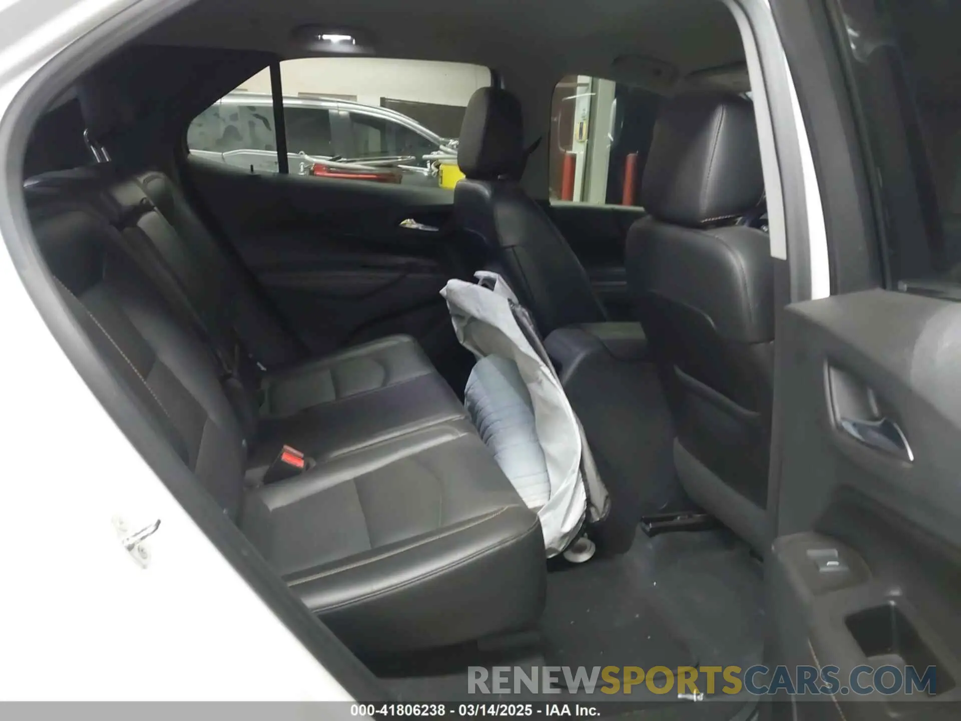 8 Photograph of a damaged car 3GNAXNEV2LS676794 CHEVROLET EQUINOX 2020