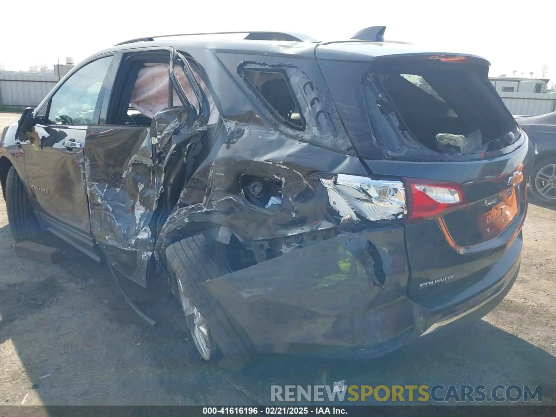 6 Photograph of a damaged car 3GNAXNEV5LS566564 CHEVROLET EQUINOX 2020
