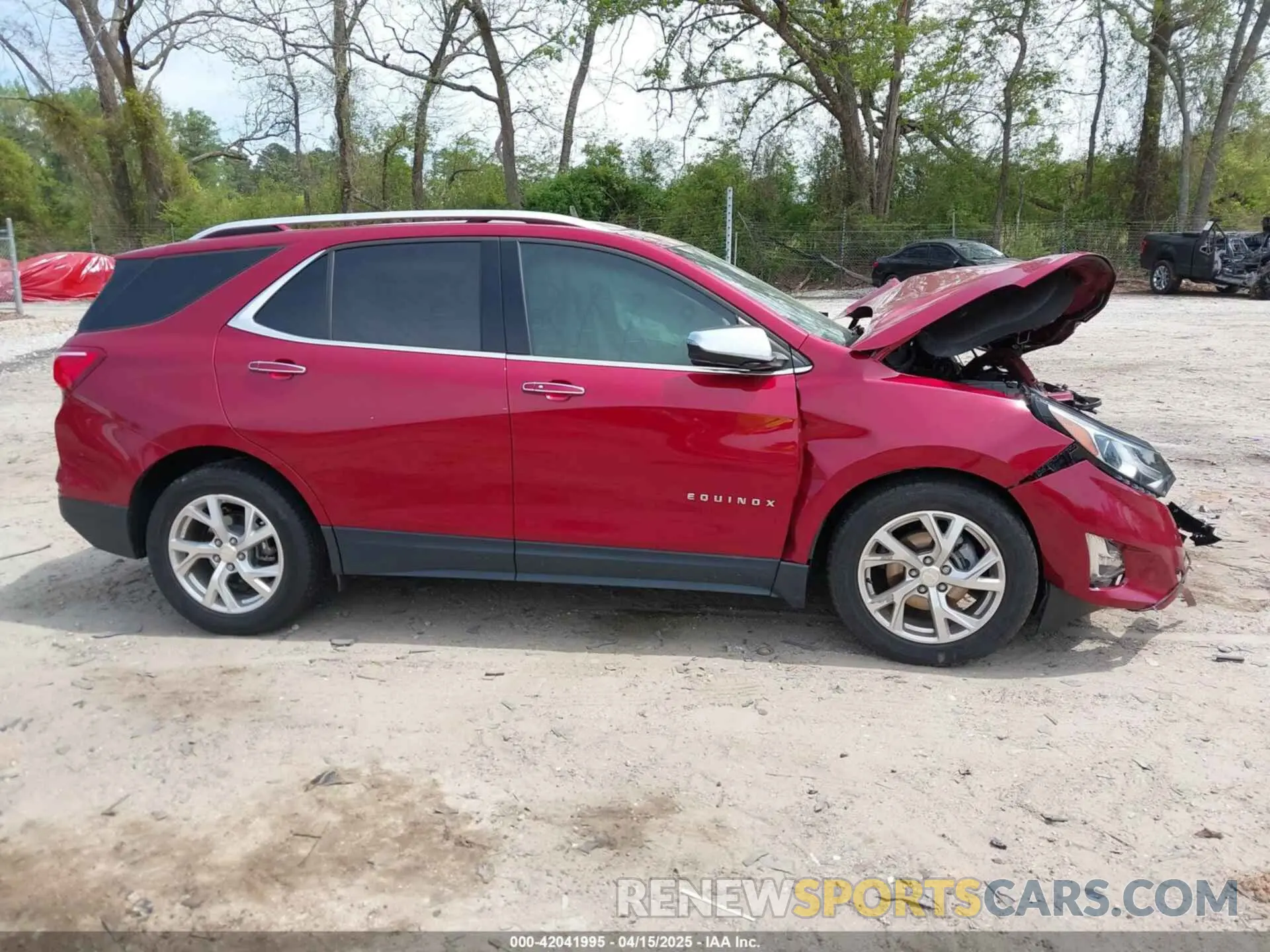 13 Photograph of a damaged car 3GNAXNEV7LS660459 CHEVROLET EQUINOX 2020