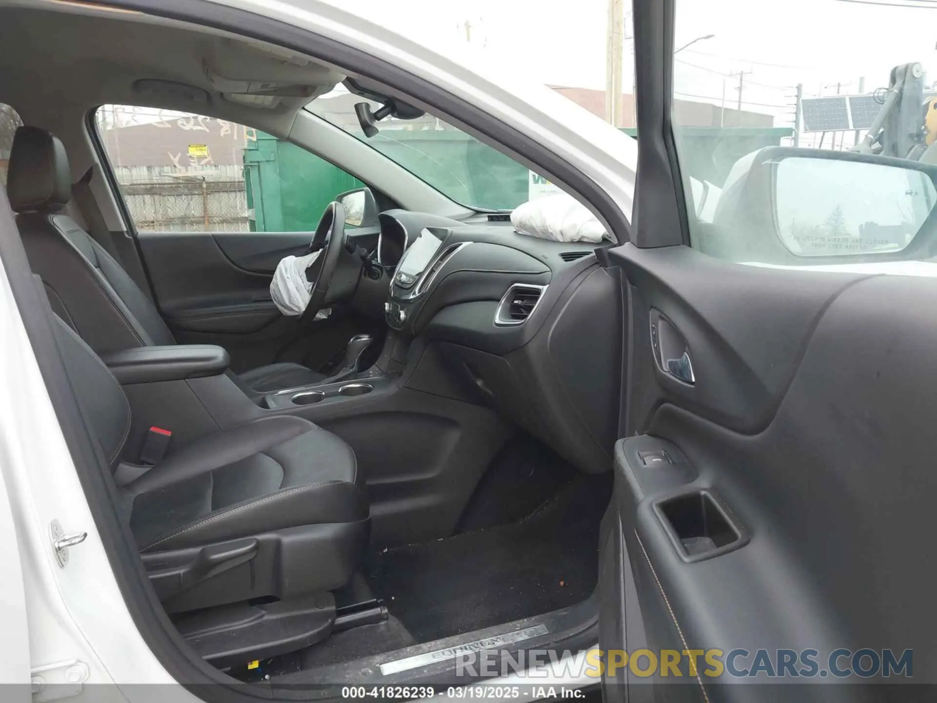5 Photograph of a damaged car 3GNAXNEV9LS512961 CHEVROLET EQUINOX 2020