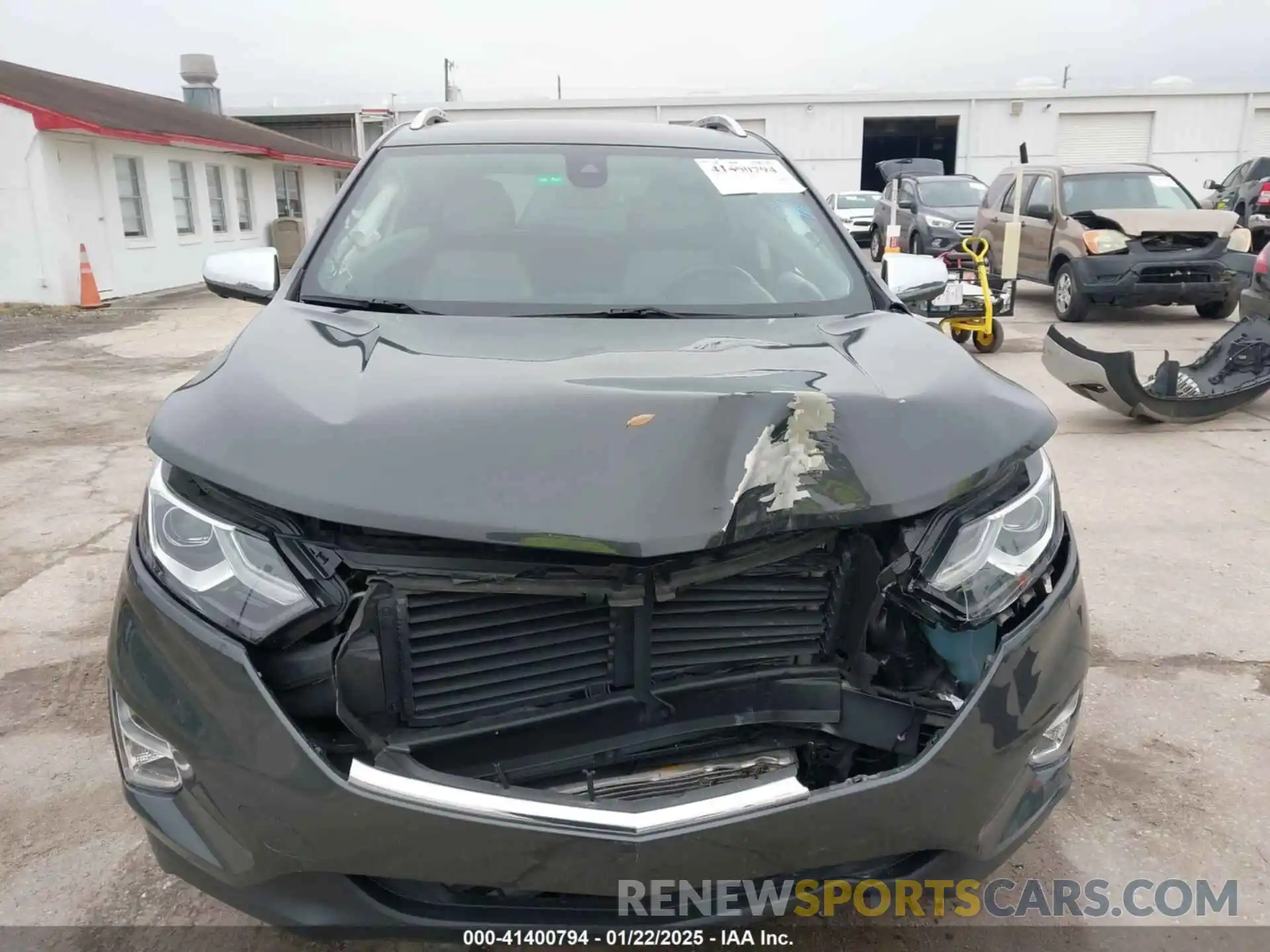 11 Photograph of a damaged car 3GNAXNEV9LS575168 CHEVROLET EQUINOX 2020