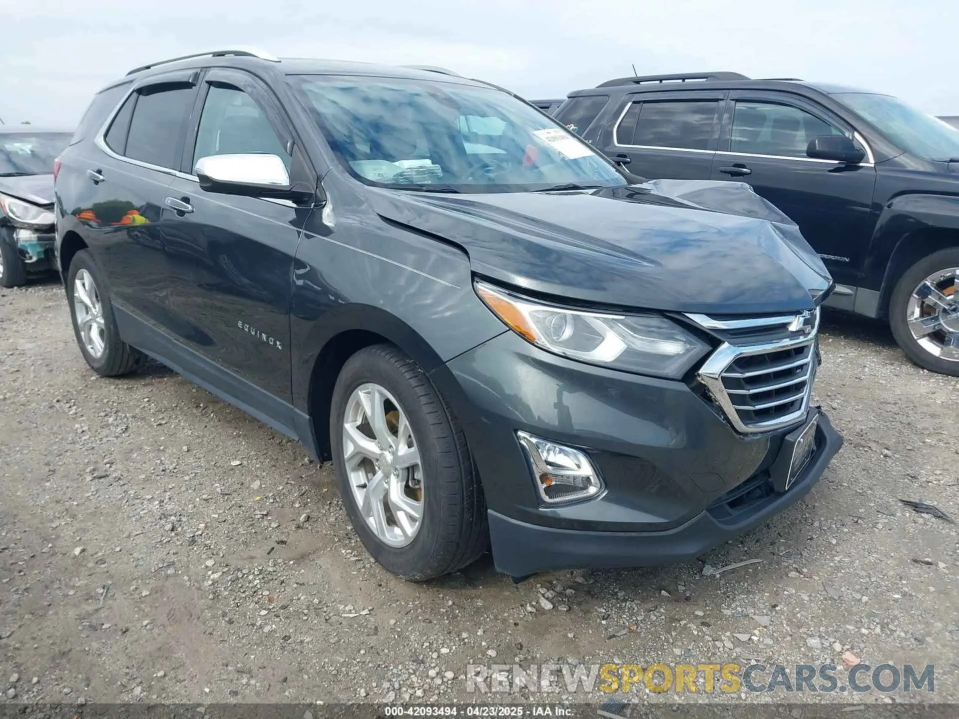 1 Photograph of a damaged car 3GNAXNEV9LS640052 CHEVROLET EQUINOX 2020