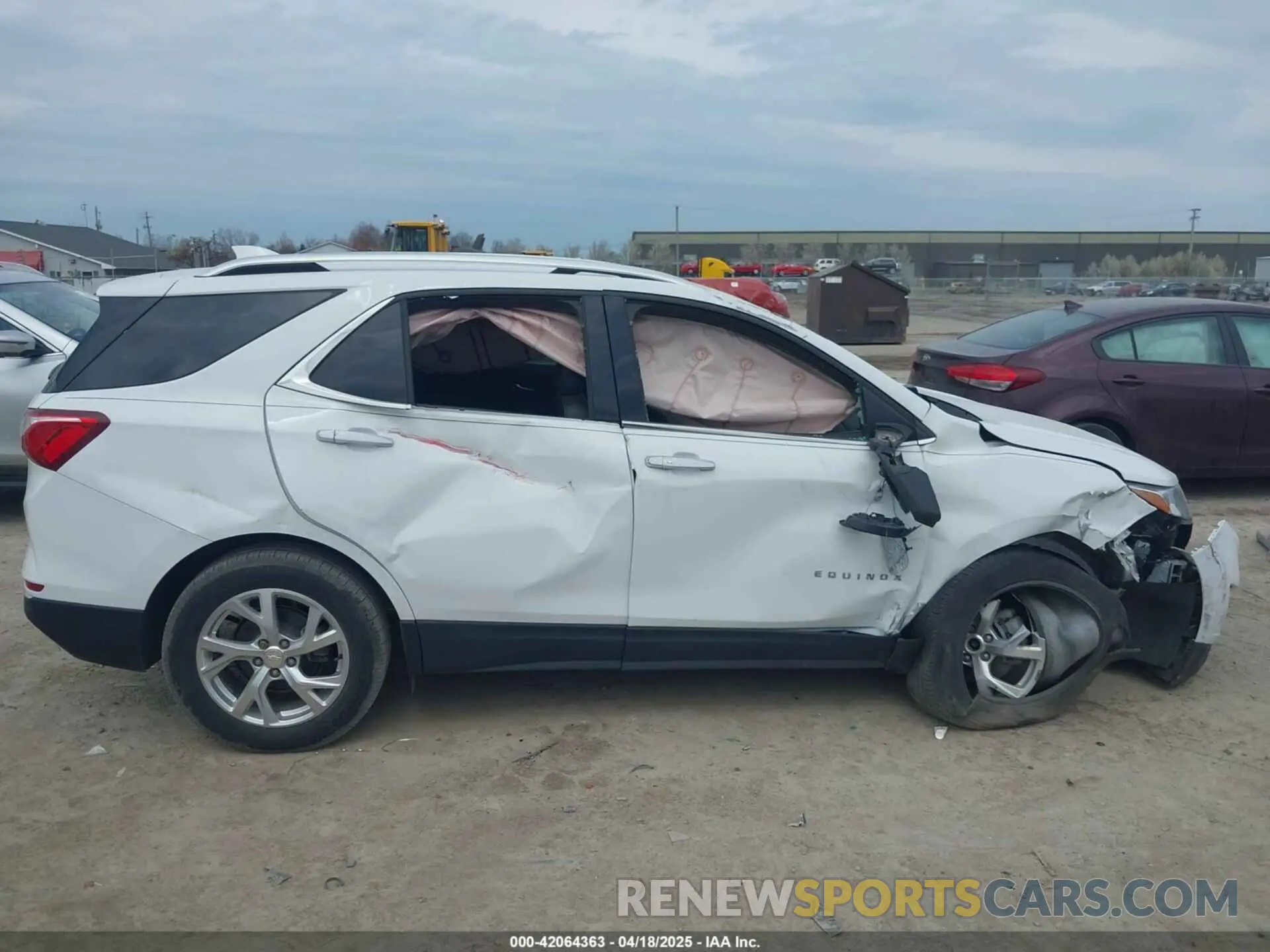 12 Photograph of a damaged car 3GNAXNEVXLS506926 CHEVROLET EQUINOX 2020