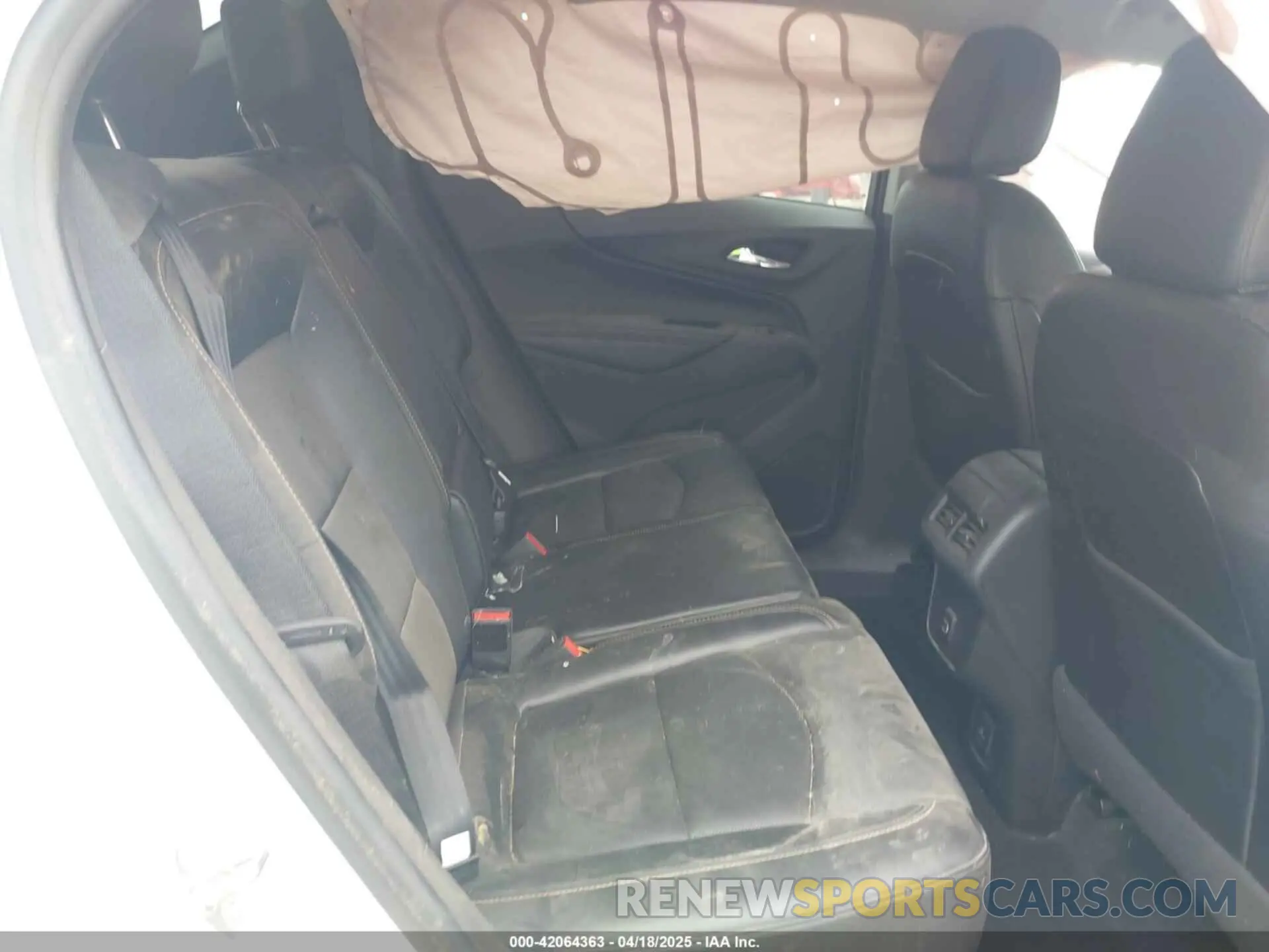 8 Photograph of a damaged car 3GNAXNEVXLS506926 CHEVROLET EQUINOX 2020