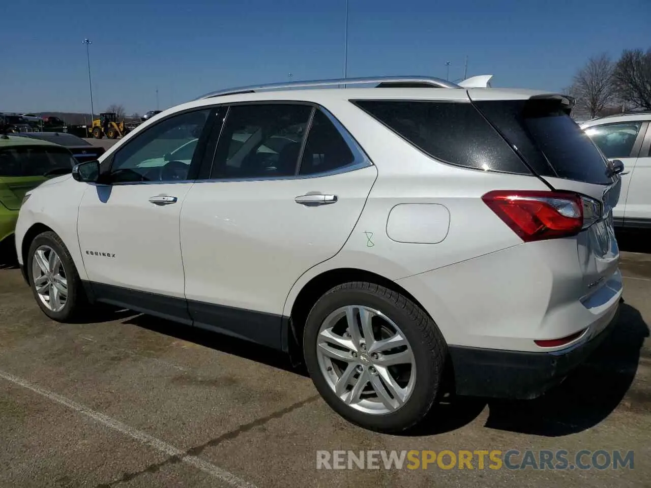 2 Photograph of a damaged car 3GNAXPEX1LS673222 CHEVROLET EQUINOX 2020