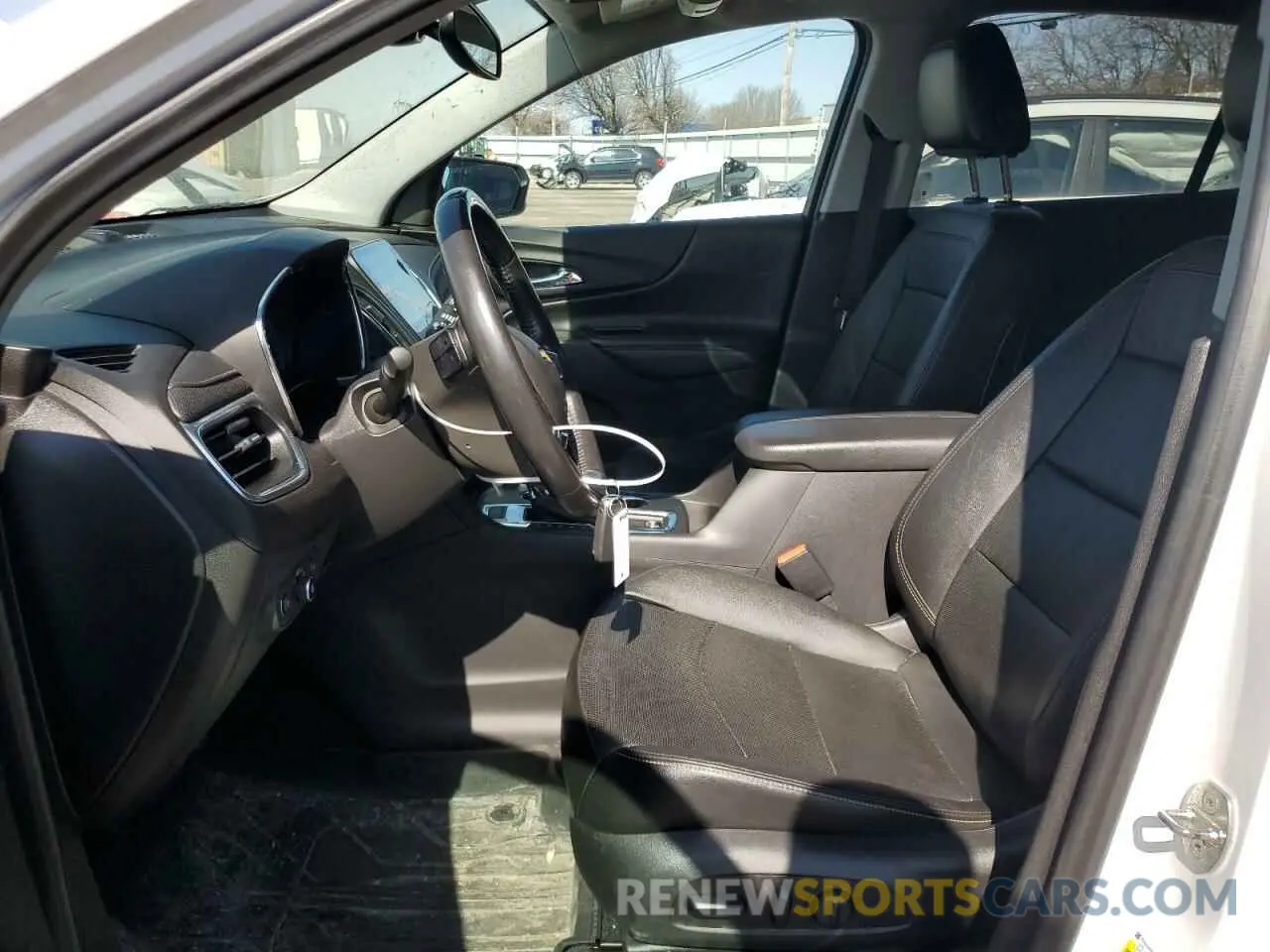 7 Photograph of a damaged car 3GNAXPEX1LS673222 CHEVROLET EQUINOX 2020