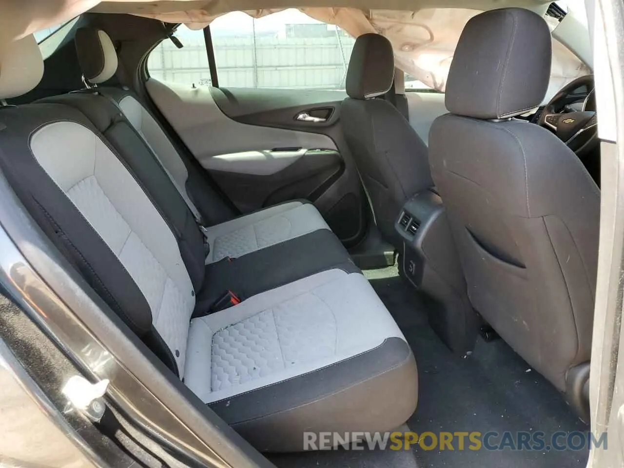 10 Photograph of a damaged car 3GNAXSEV0LS640276 CHEVROLET EQUINOX 2020