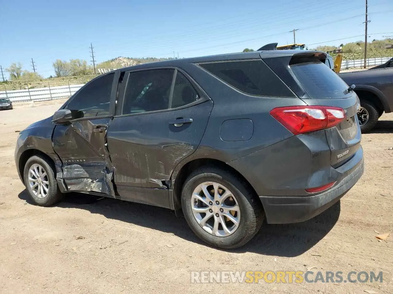 2 Photograph of a damaged car 3GNAXSEV0LS640276 CHEVROLET EQUINOX 2020