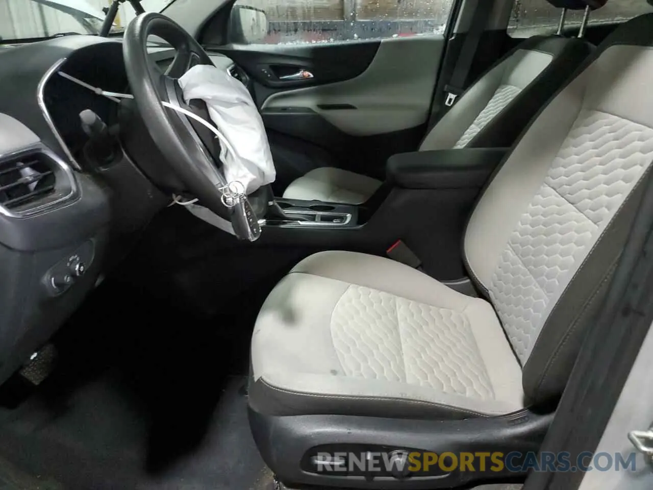 7 Photograph of a damaged car 3GNAXSEV3LS548773 CHEVROLET EQUINOX 2020
