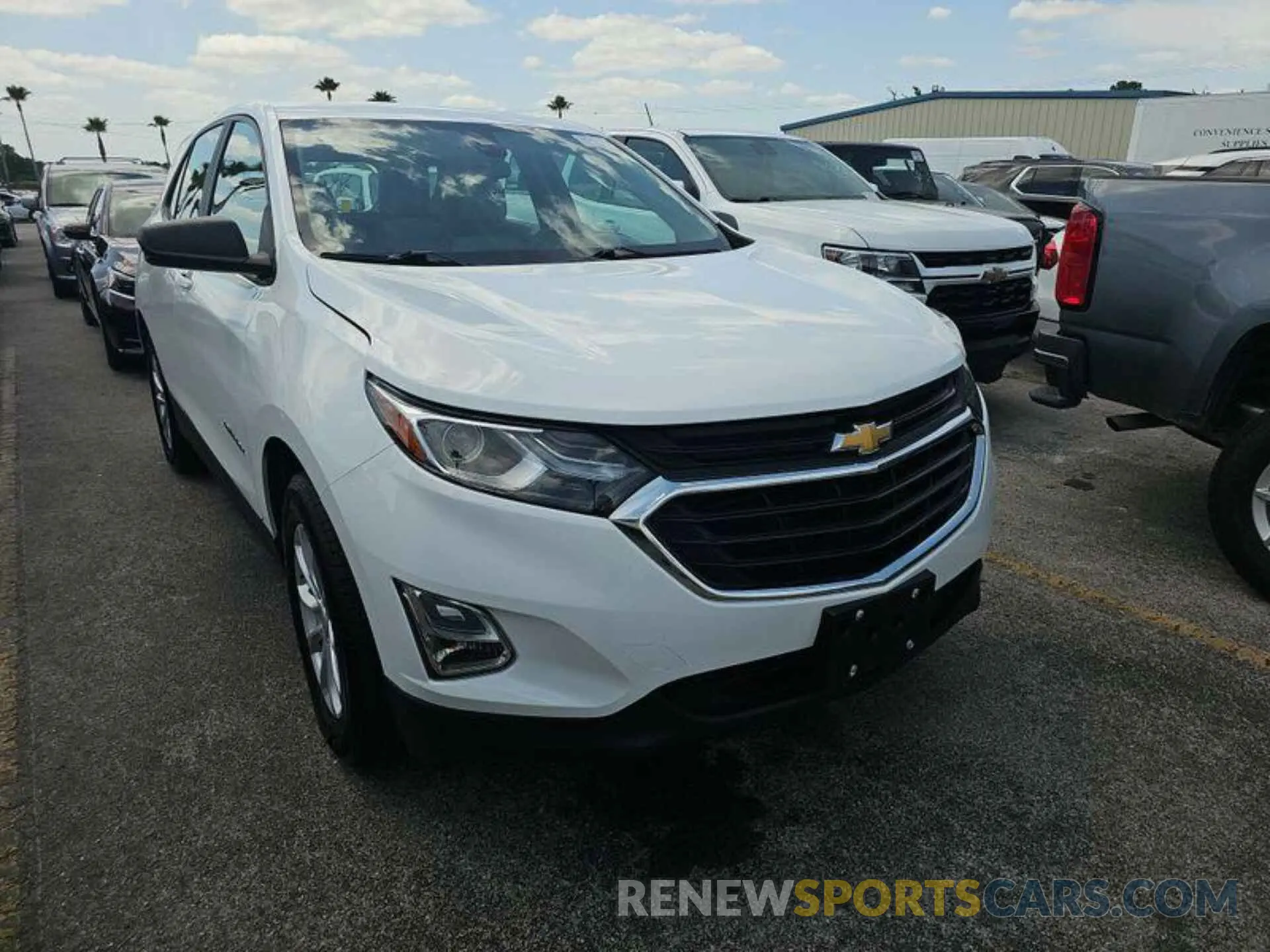 1 Photograph of a damaged car 3GNAXSEV4LS633587 CHEVROLET EQUINOX 2020