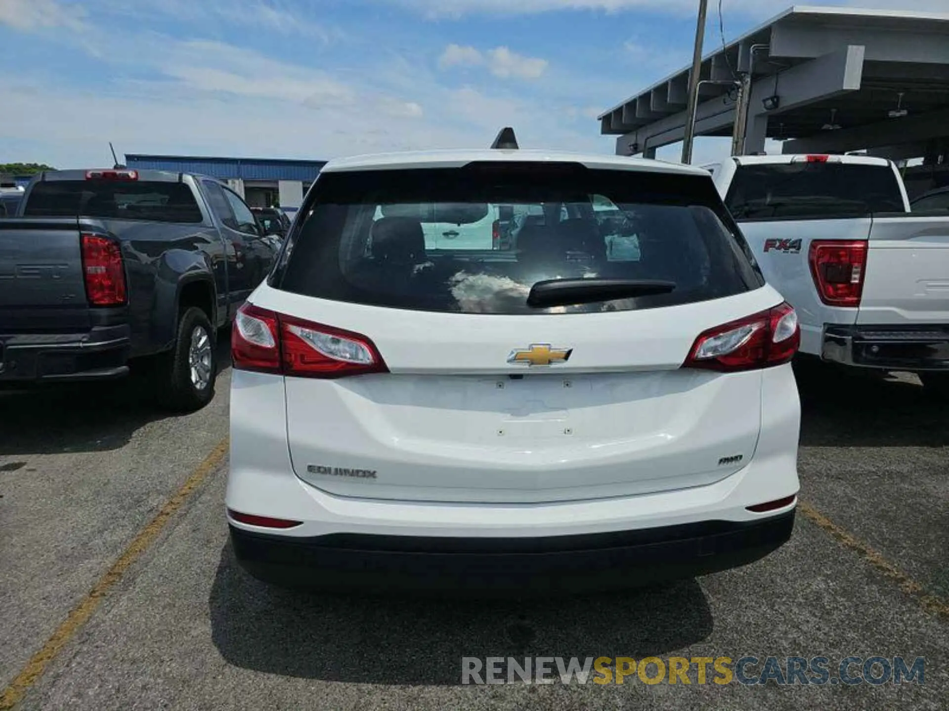 10 Photograph of a damaged car 3GNAXSEV4LS633587 CHEVROLET EQUINOX 2020