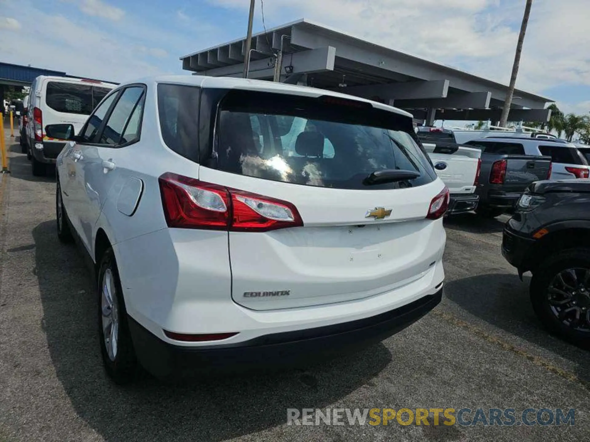 14 Photograph of a damaged car 3GNAXSEV4LS633587 CHEVROLET EQUINOX 2020