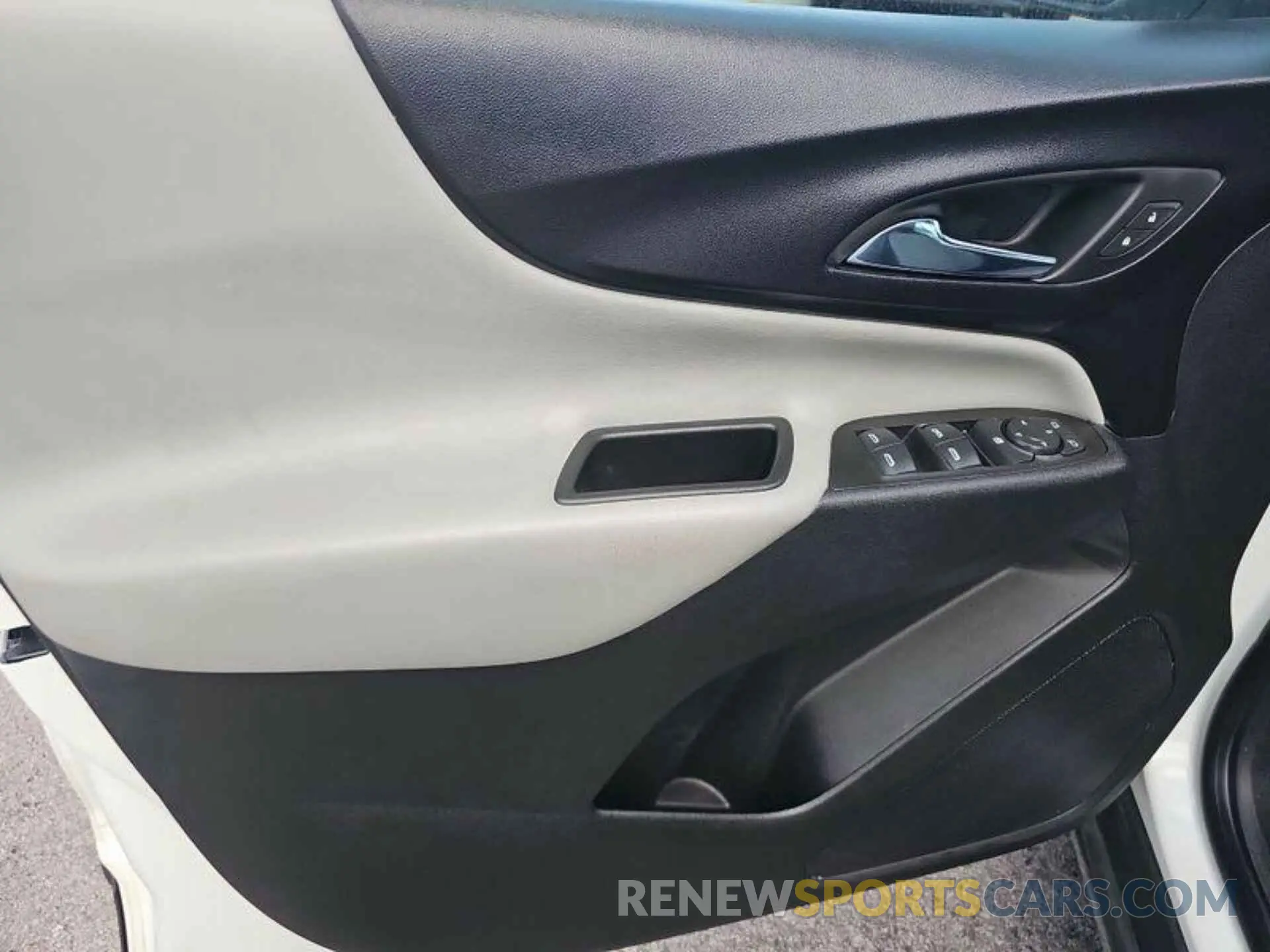 5 Photograph of a damaged car 3GNAXSEV4LS633587 CHEVROLET EQUINOX 2020
